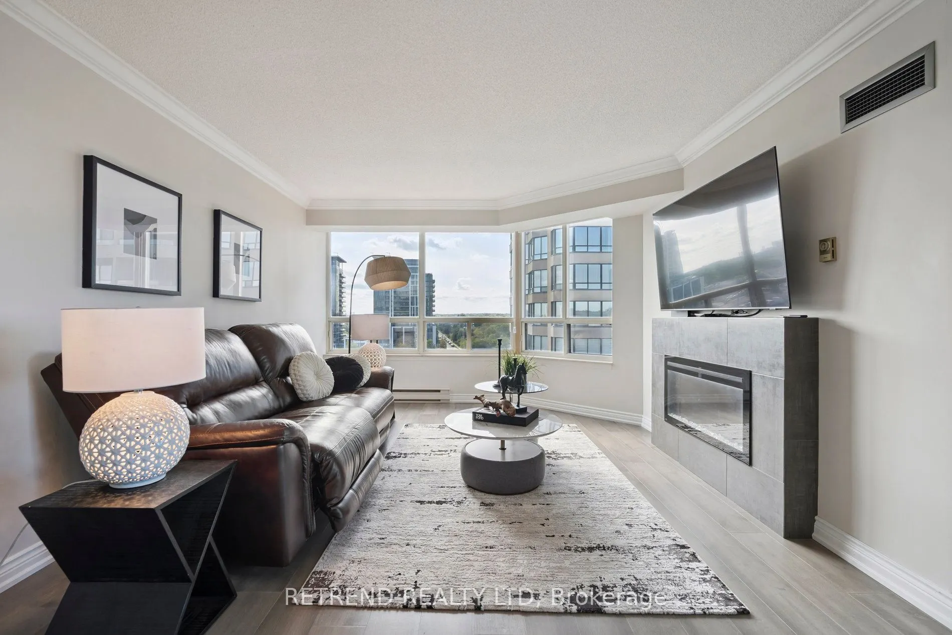 32 Clarissa Drive, #826