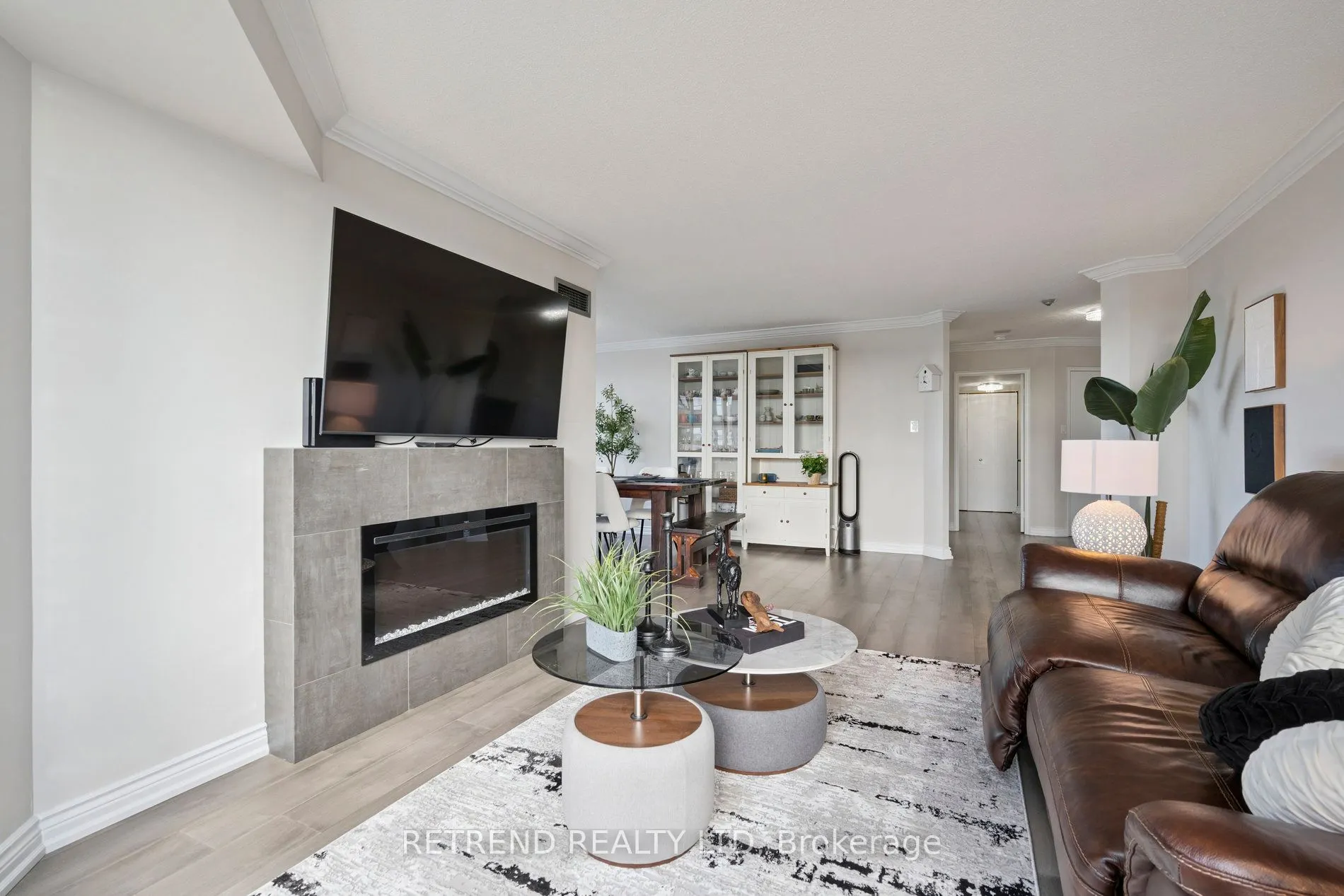 32 Clarissa Drive, #826