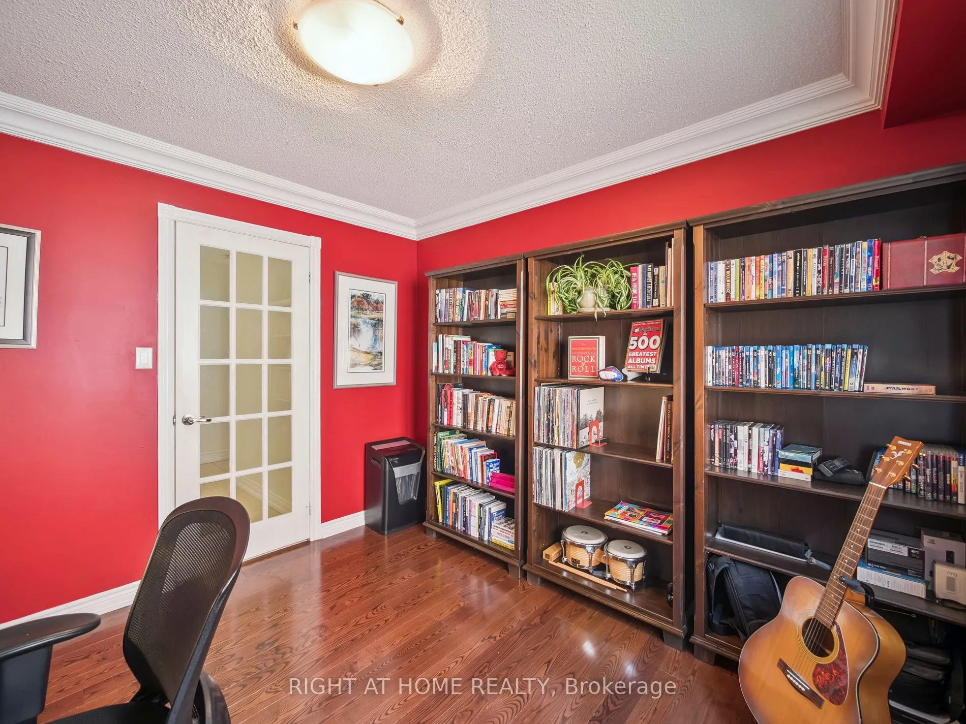 100 Carlyle Crescent