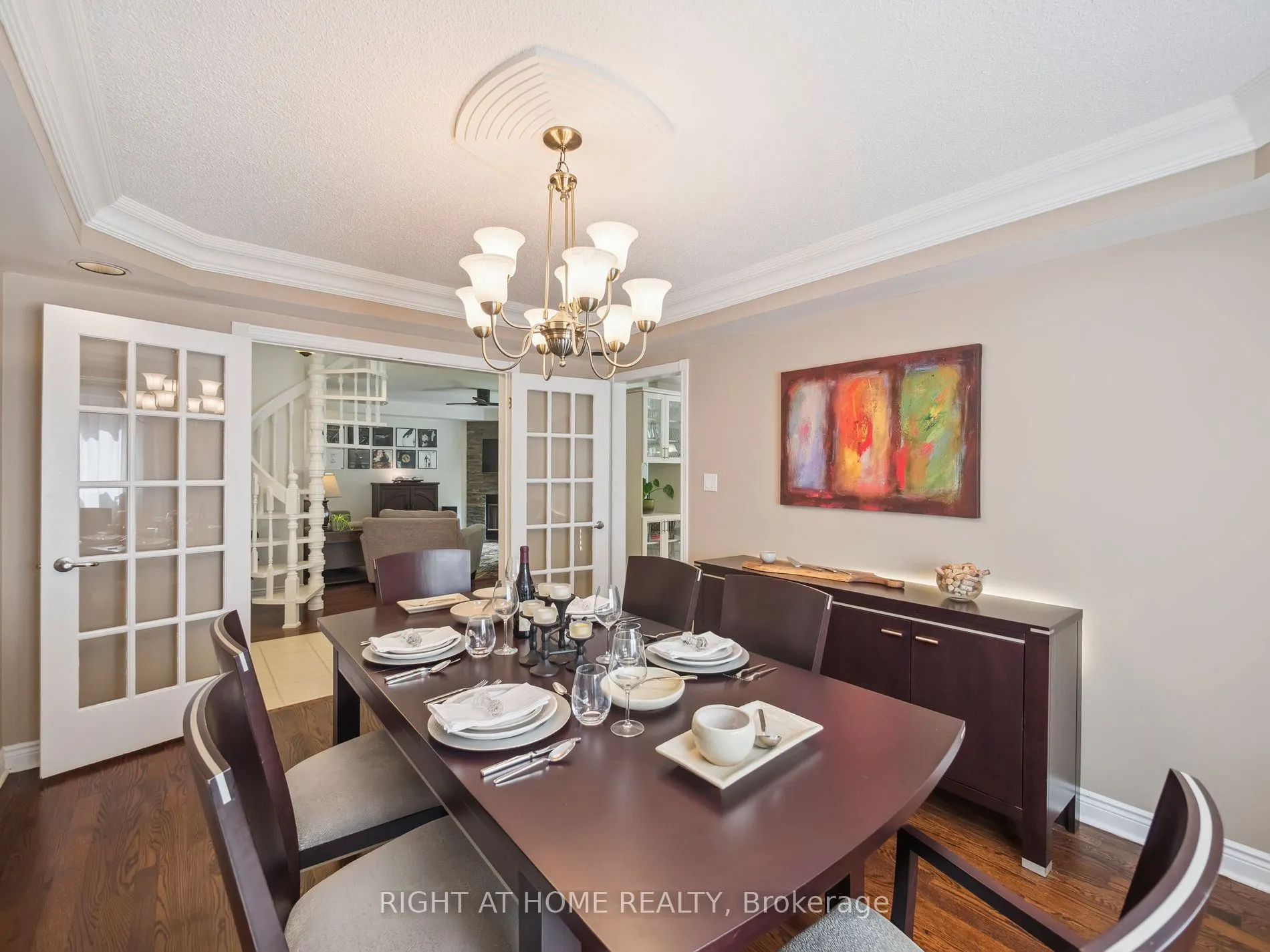 100 Carlyle Crescent