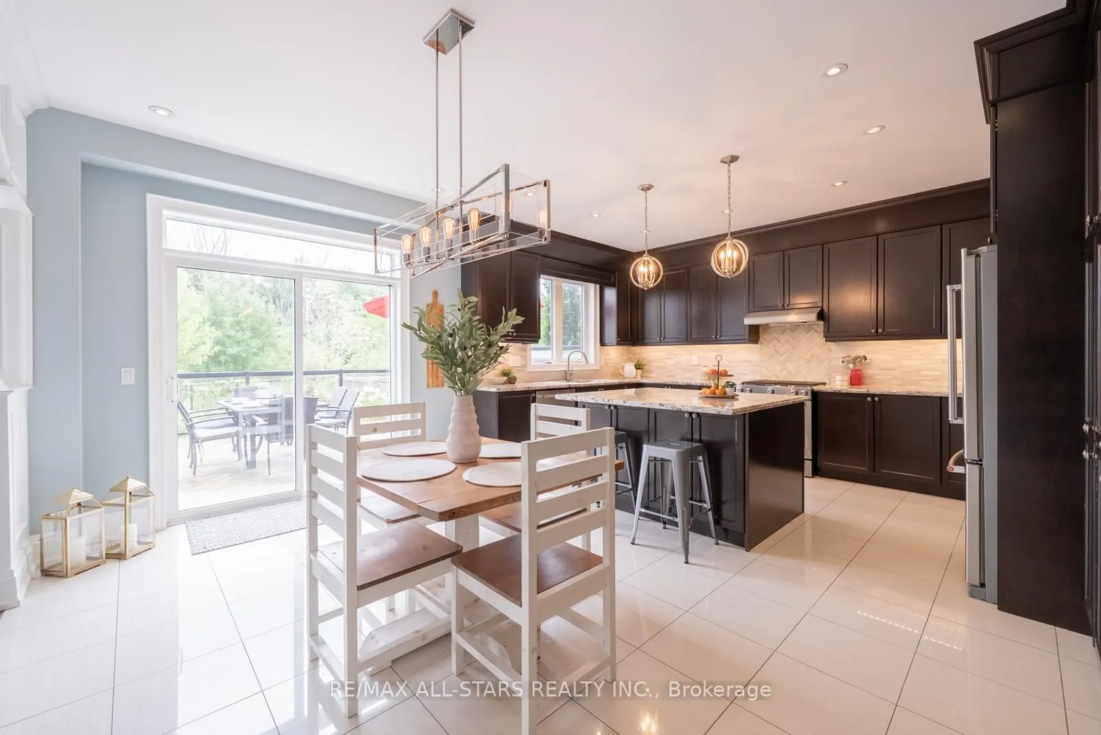 61 Manor Forest Road