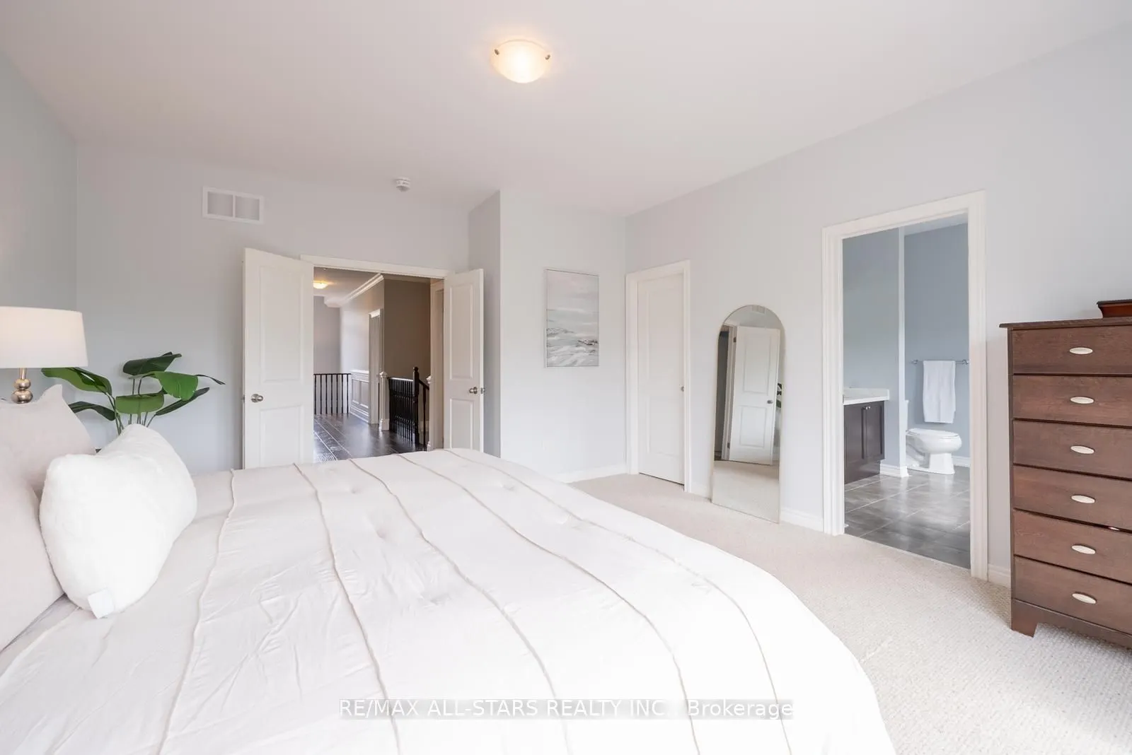 61 Manor Forest Road