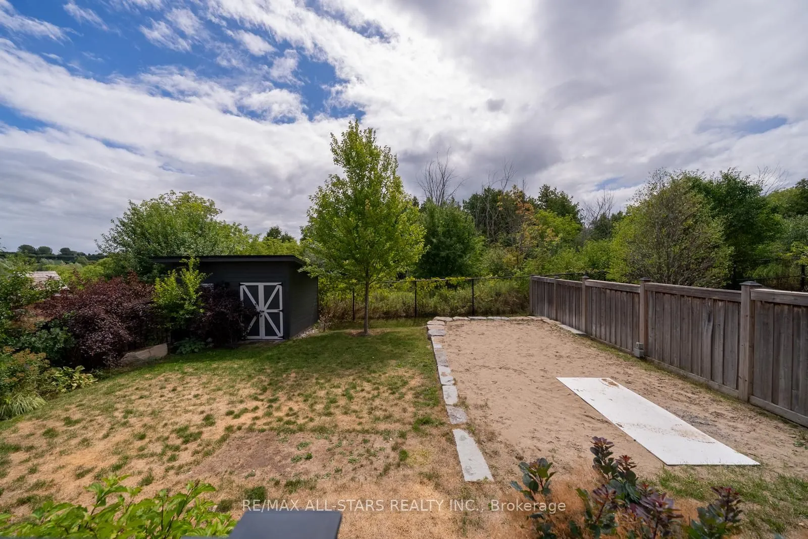 61 Manor Forest Road