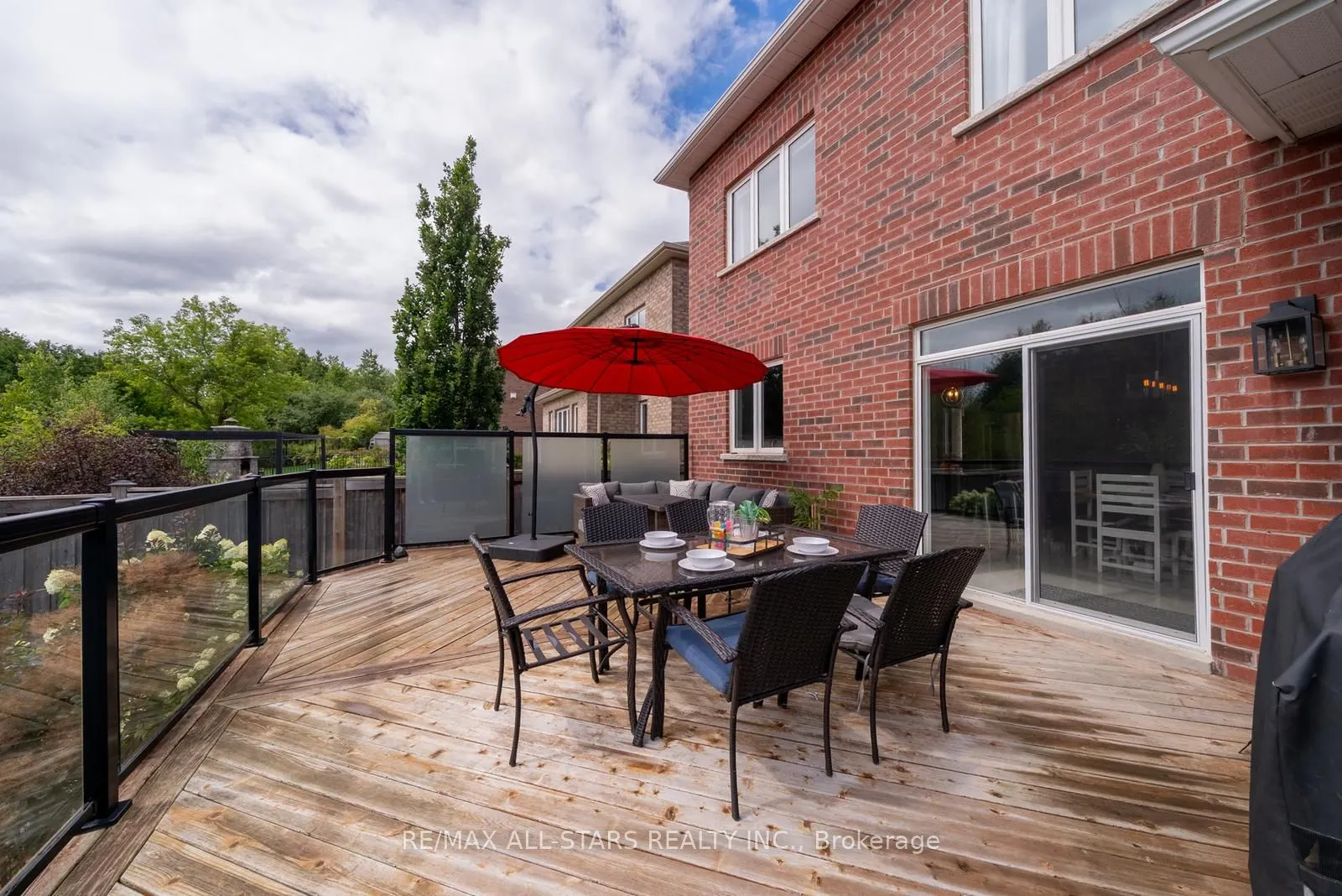 61 Manor Forest Road
