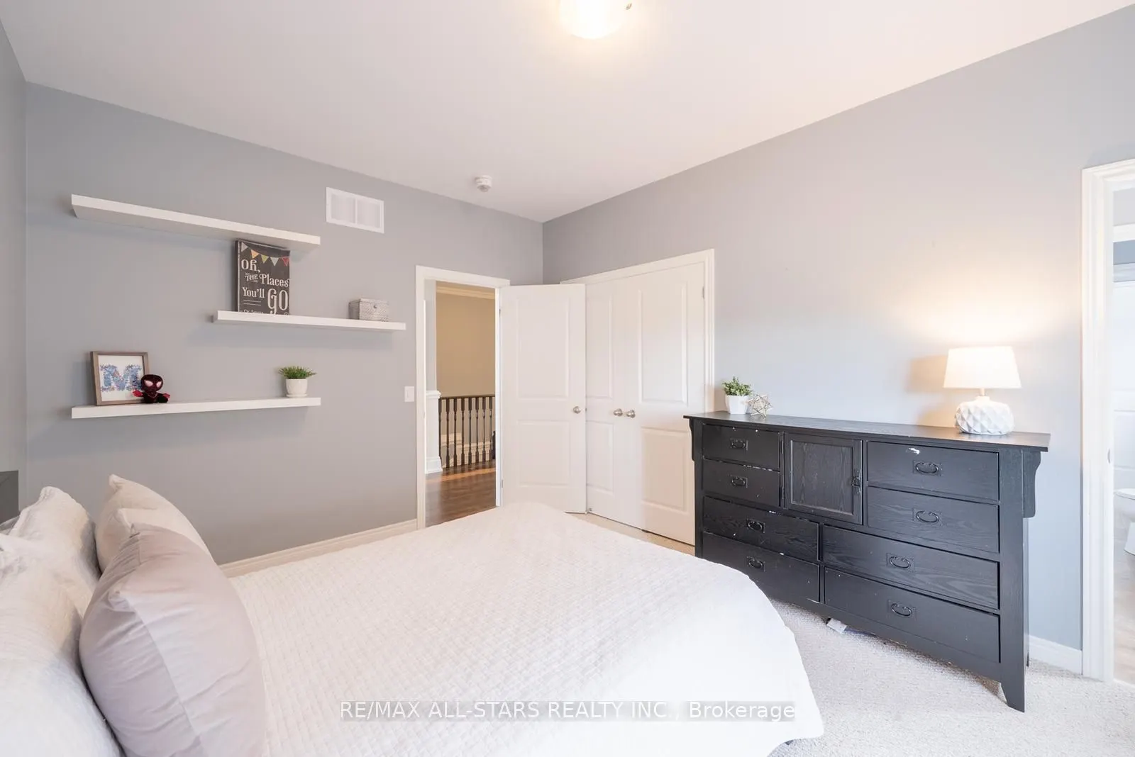 61 Manor Forest Road