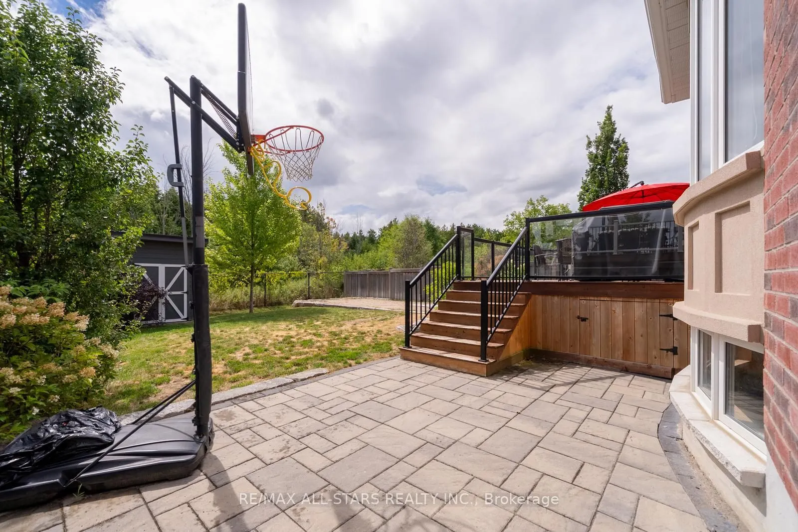 61 Manor Forest Road