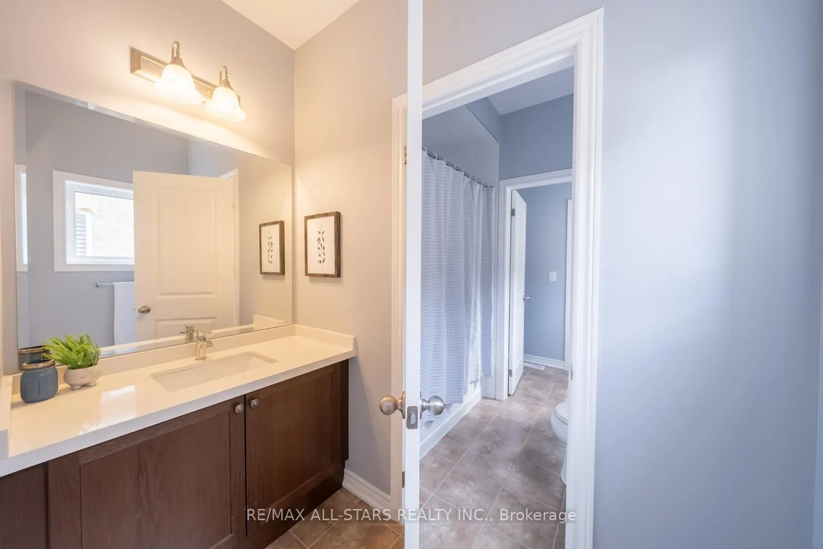 61 Manor Forest Road