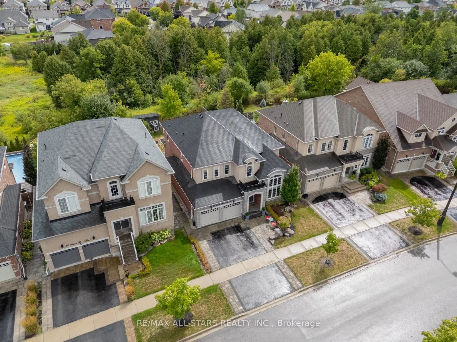 61 Manor Forest Road