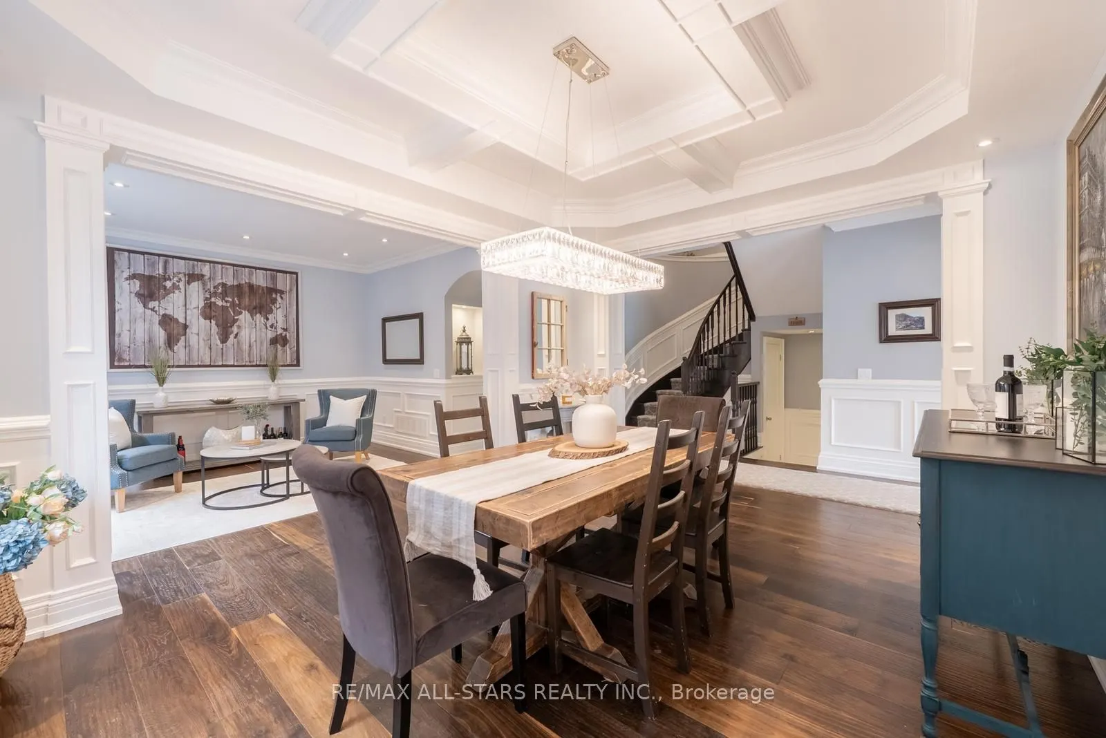 61 Manor Forest Road