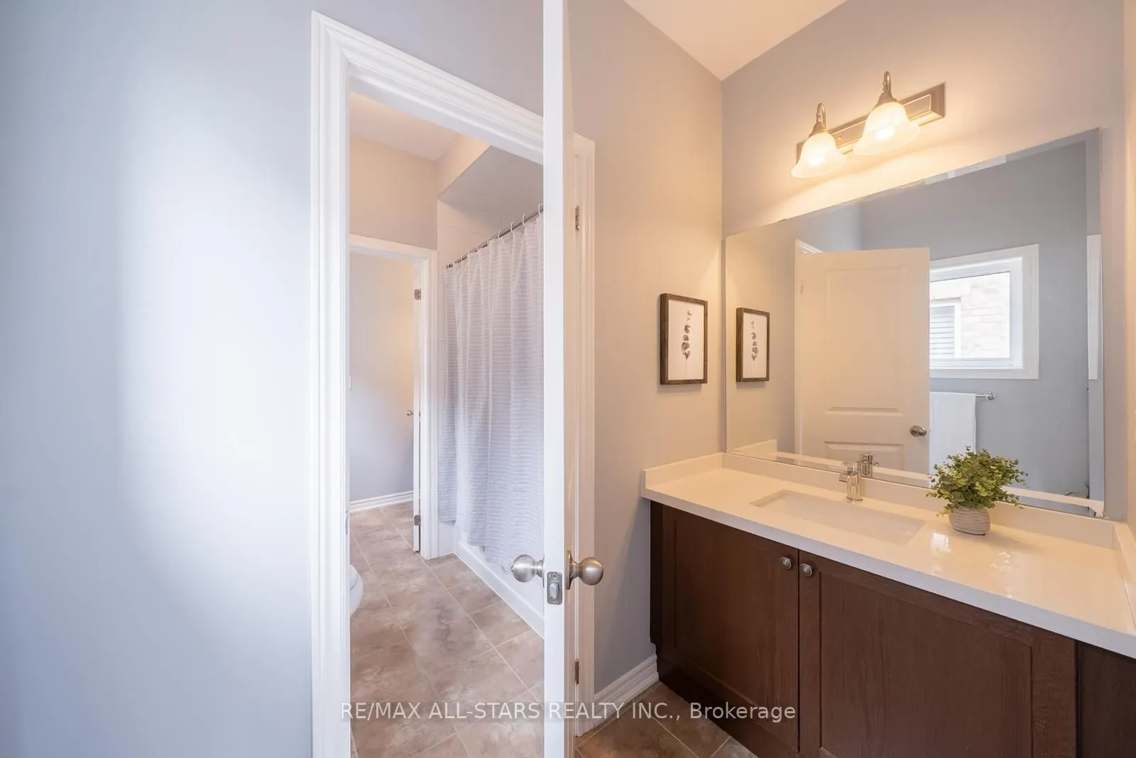 61 Manor Forest Road