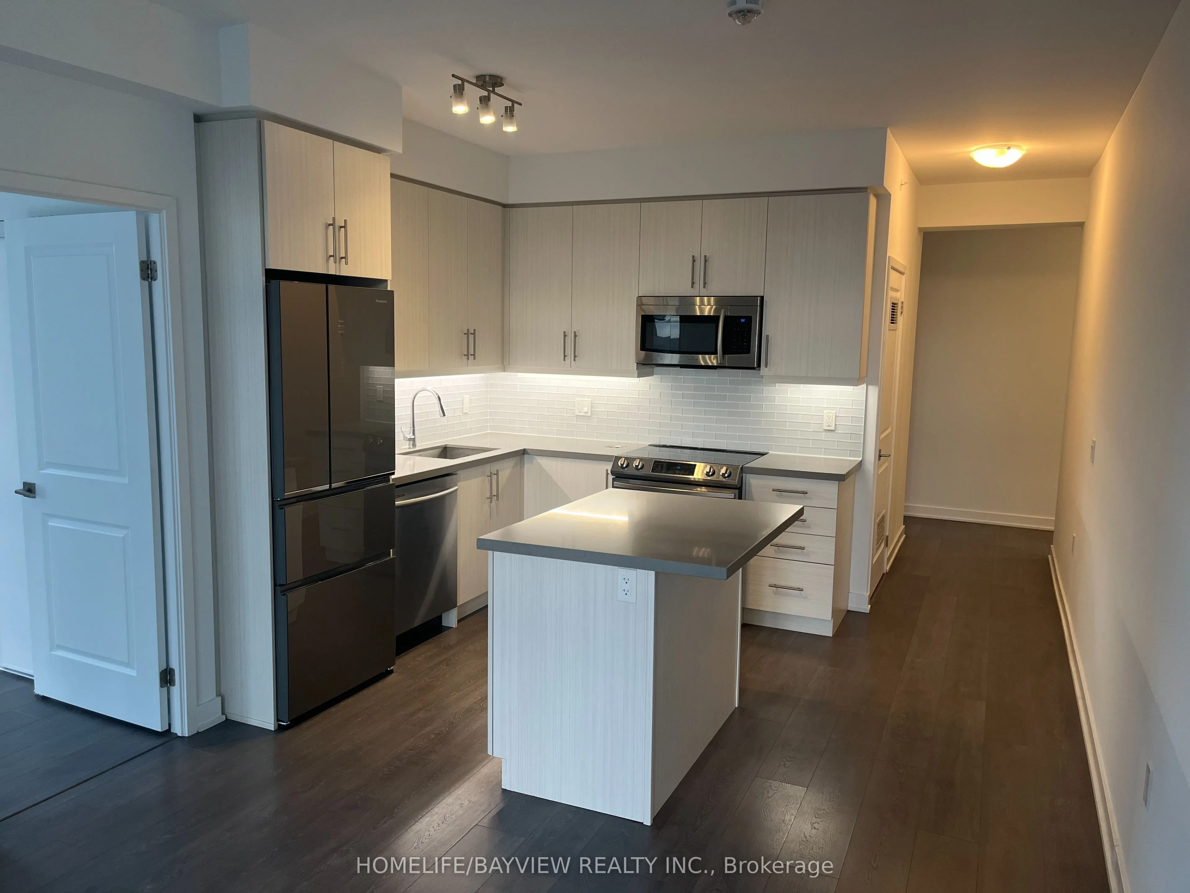 75 Oneida Crescent, #1603