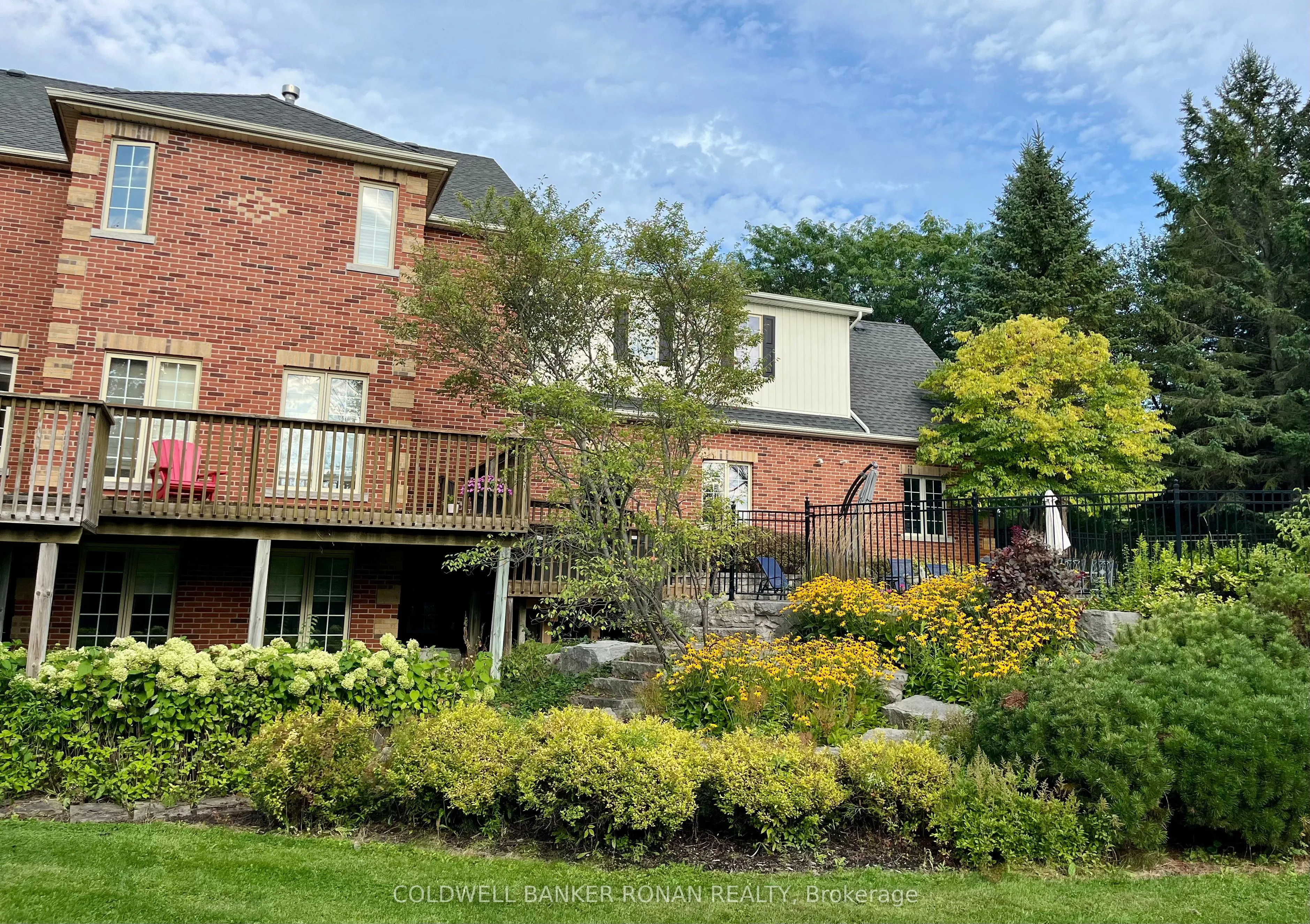 38 Tecumseth Heights Drive