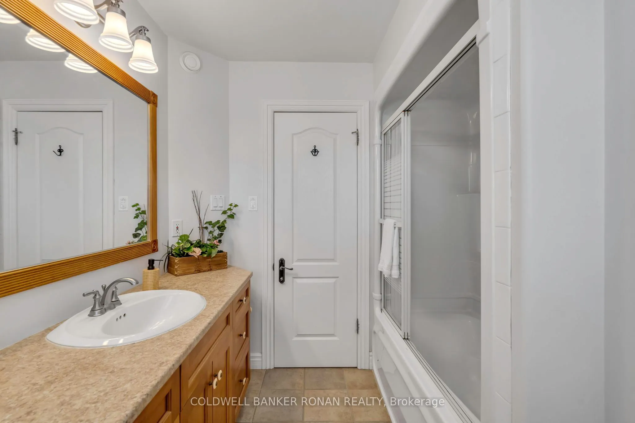 38 Tecumseth Heights Drive