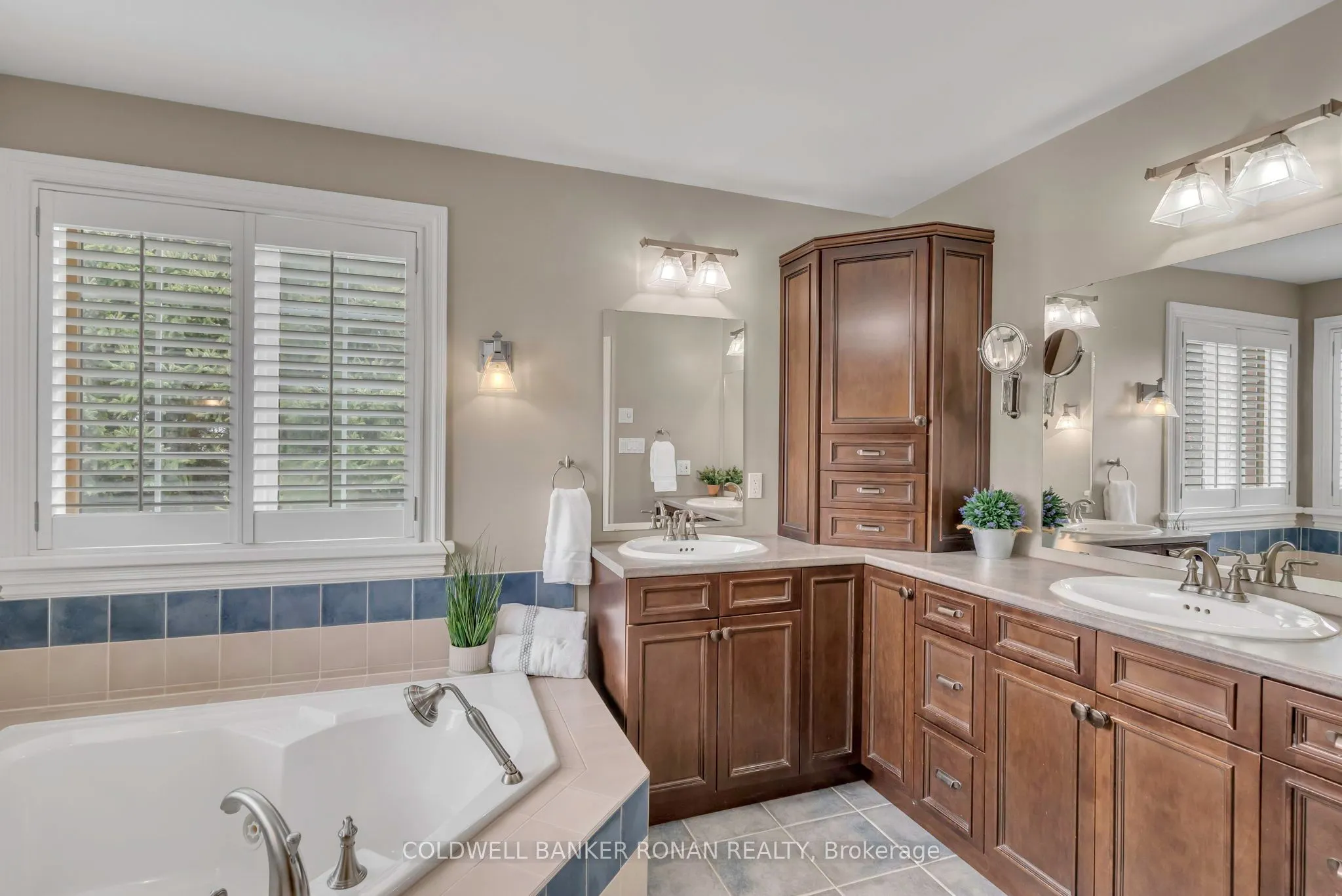 38 Tecumseth Heights Drive