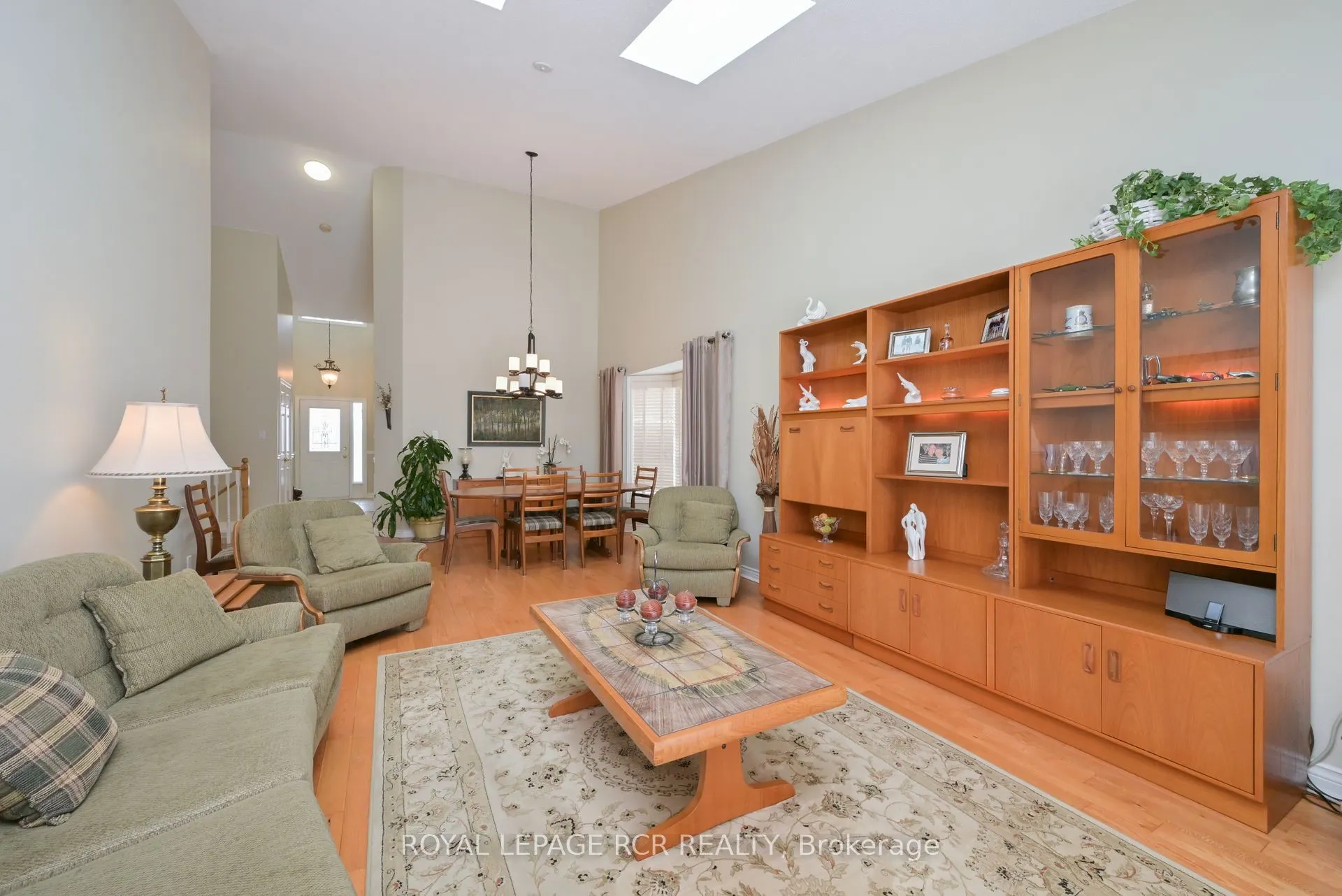 46 Sunset Boulevard, #2