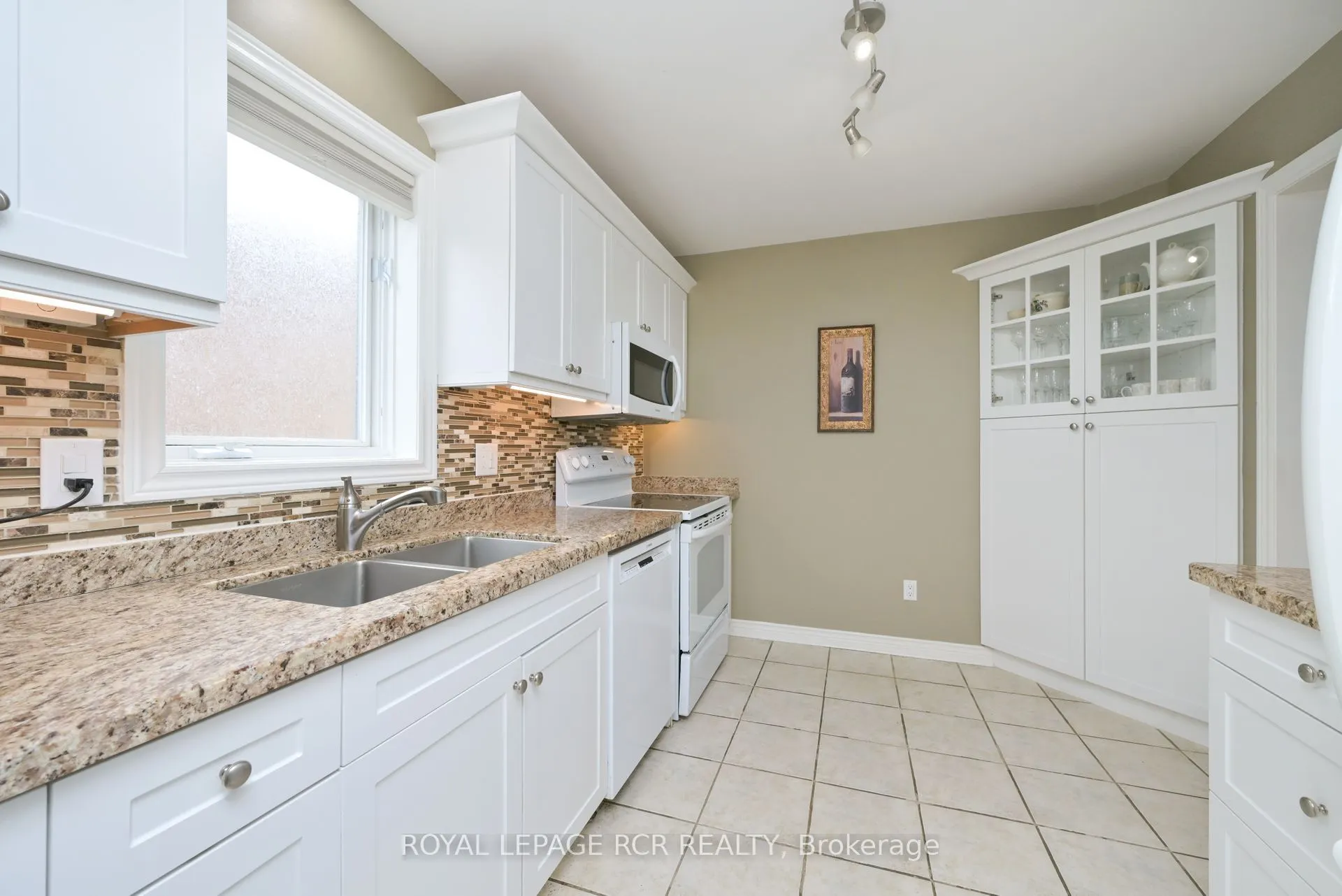 46 Sunset Boulevard, #2