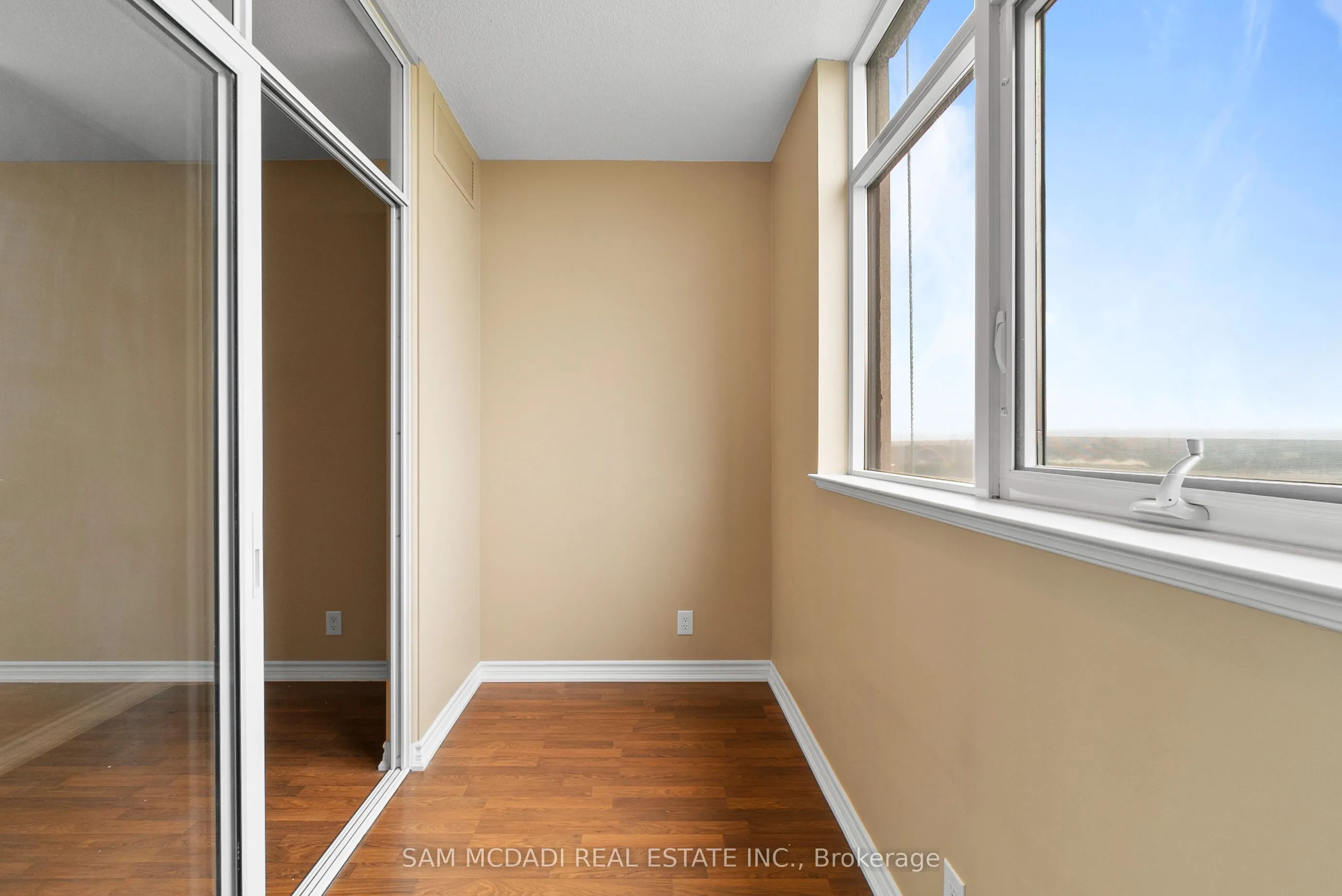 9235 Jane Street, #1616