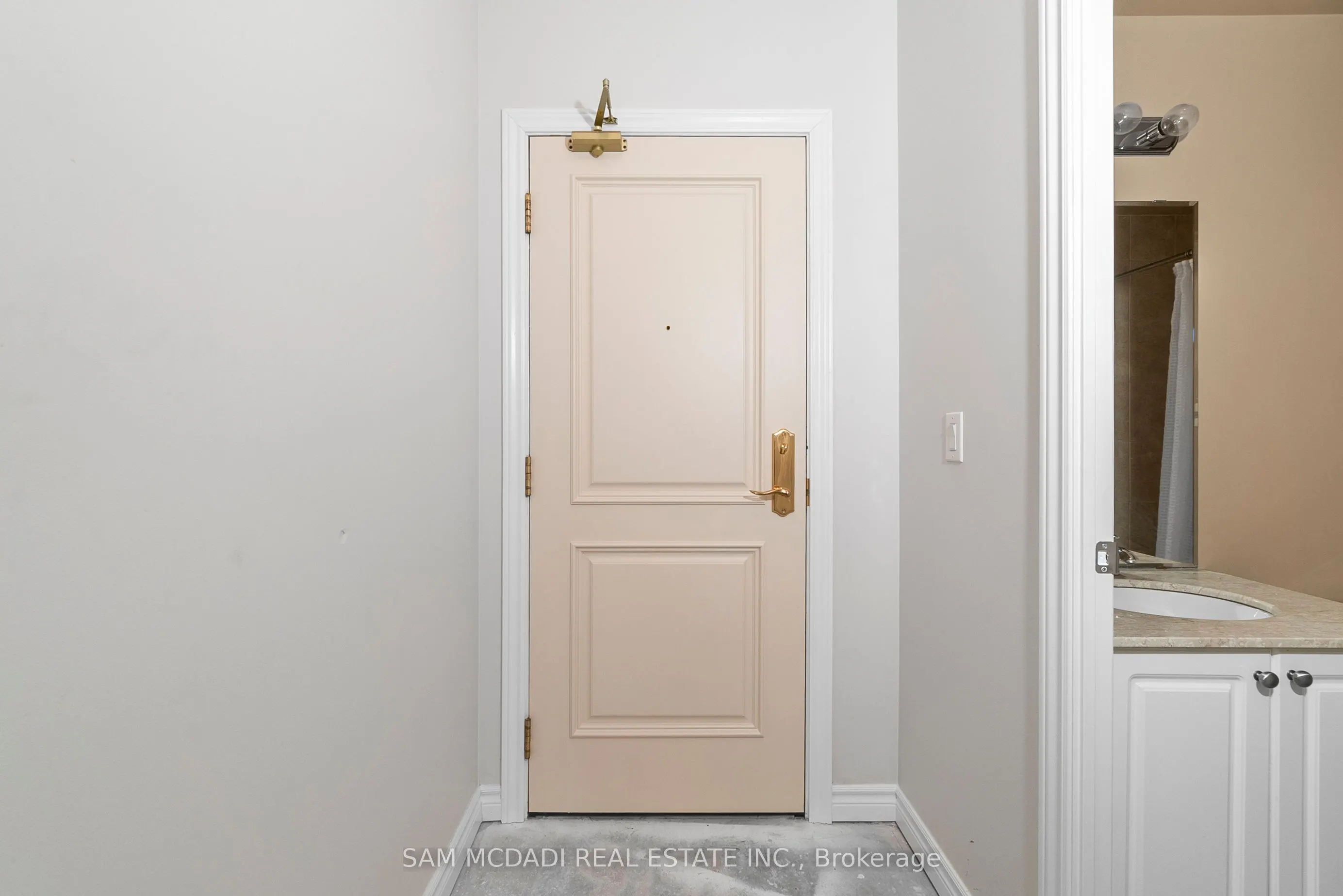 9235 Jane Street, #1616