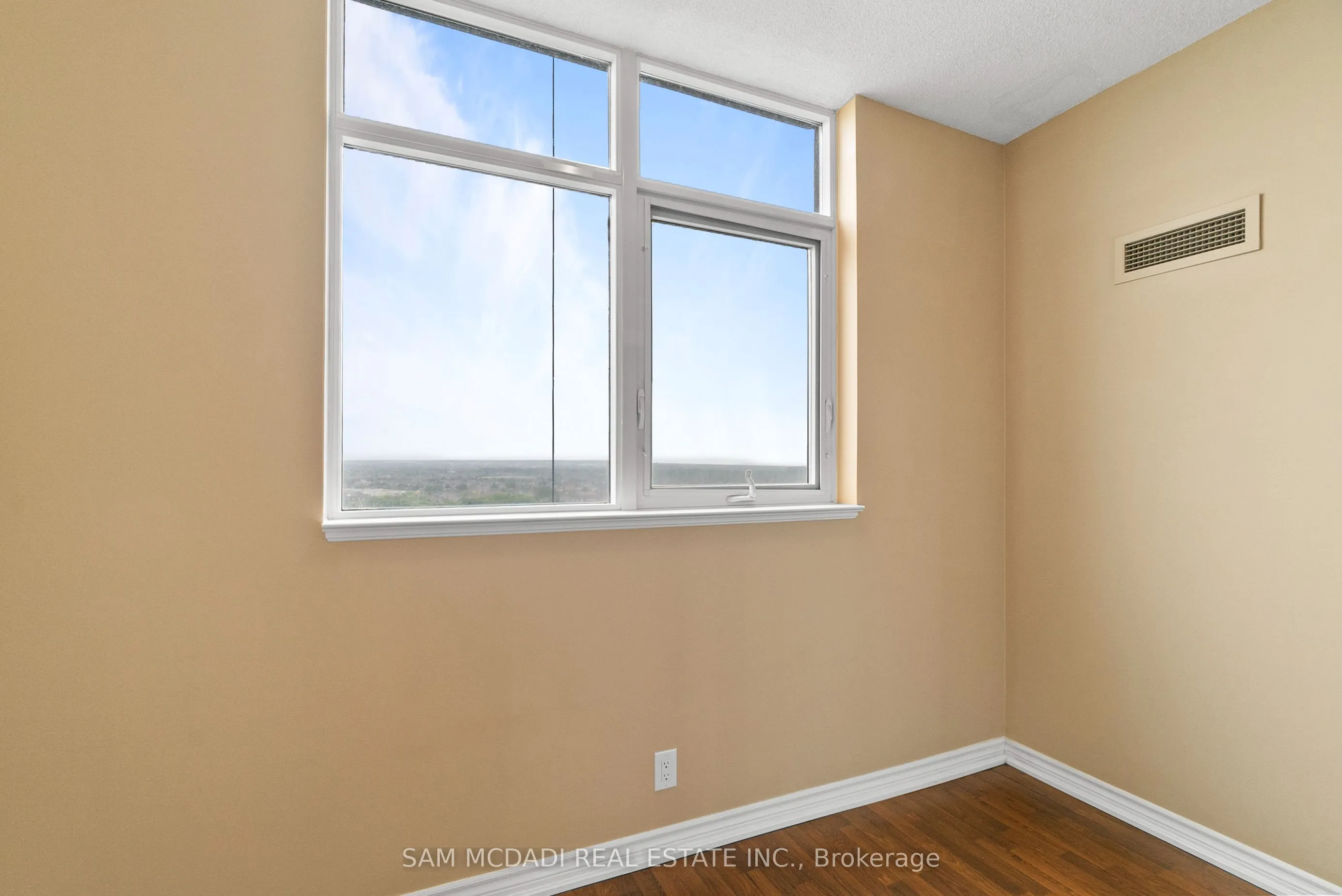 9235 Jane Street, #1616