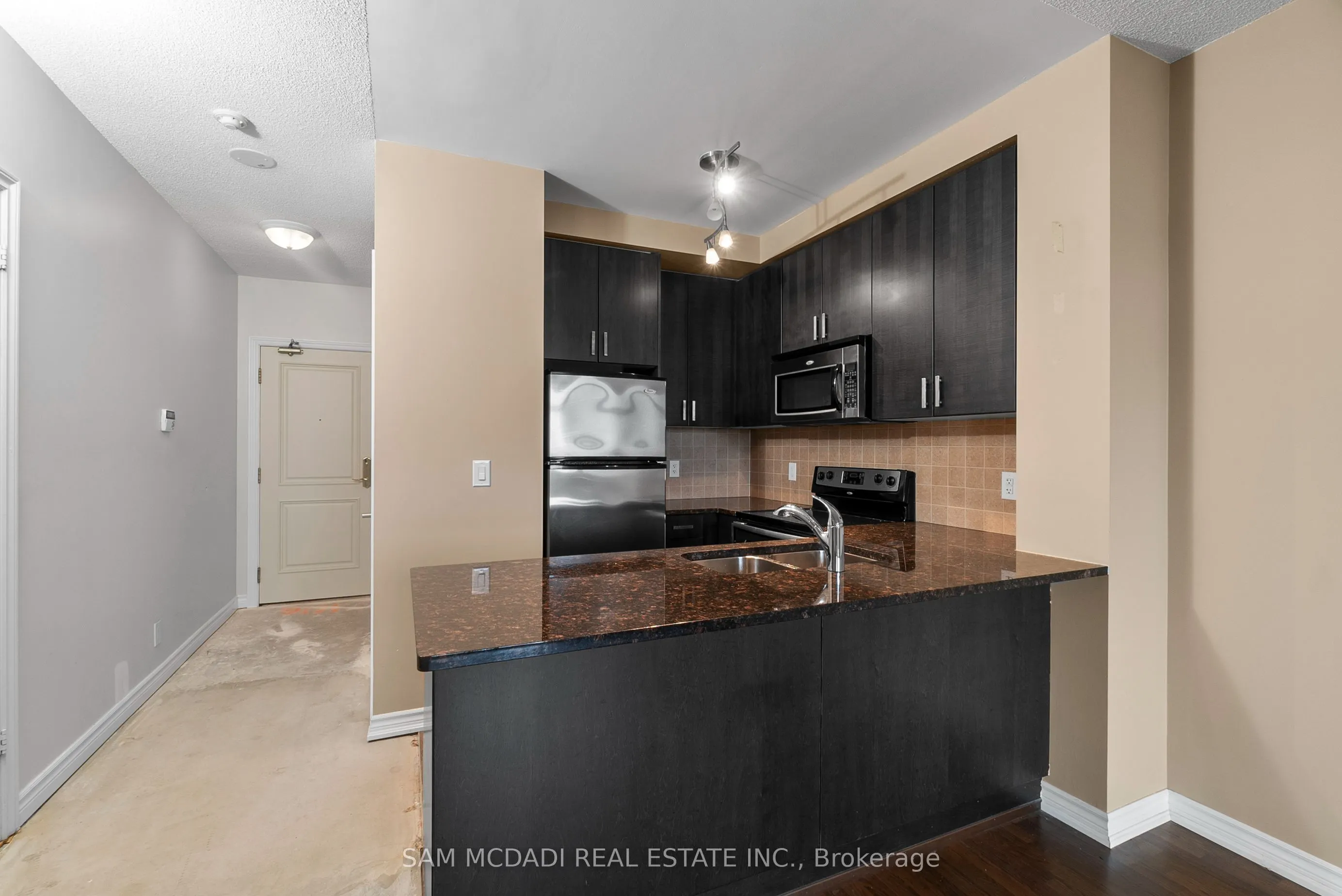 9235 Jane Street, #1616