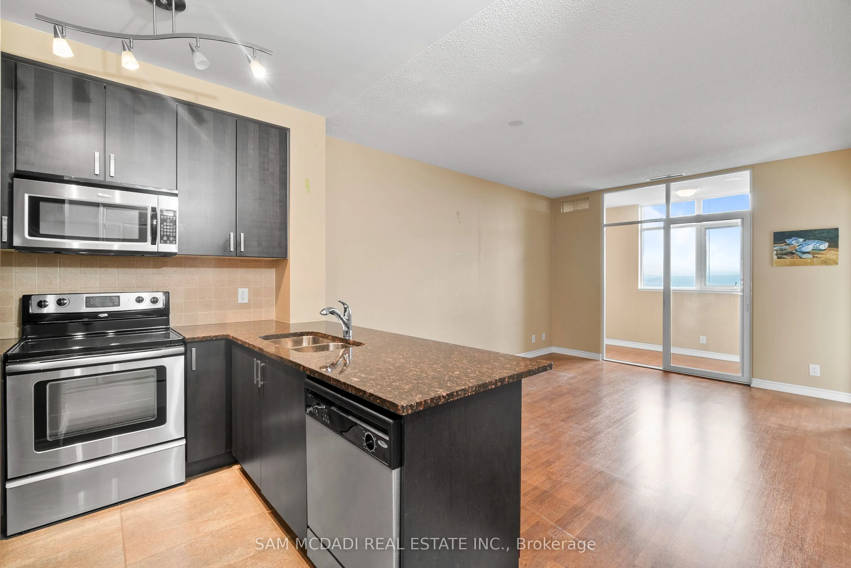 9235 Jane Street, #1616