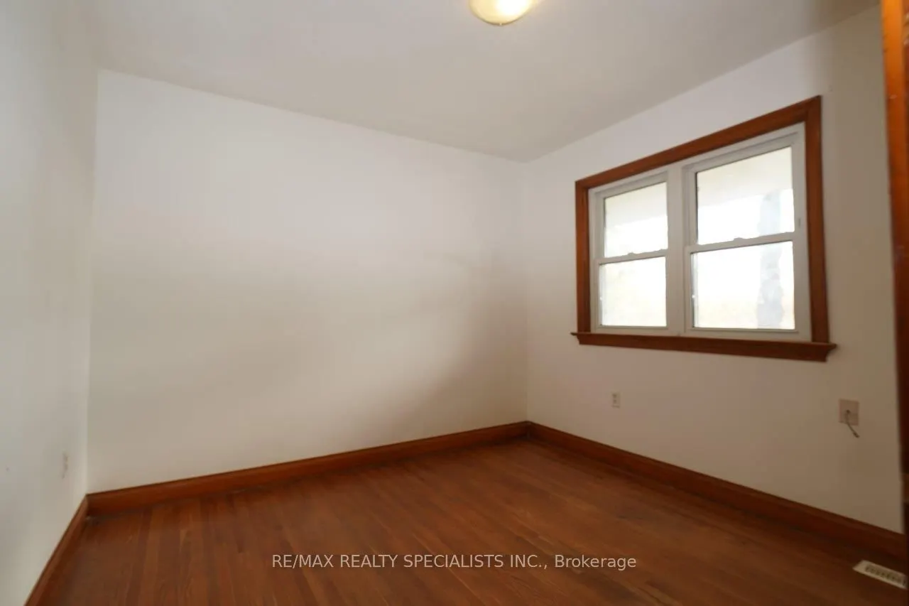 17 Gormley Road W