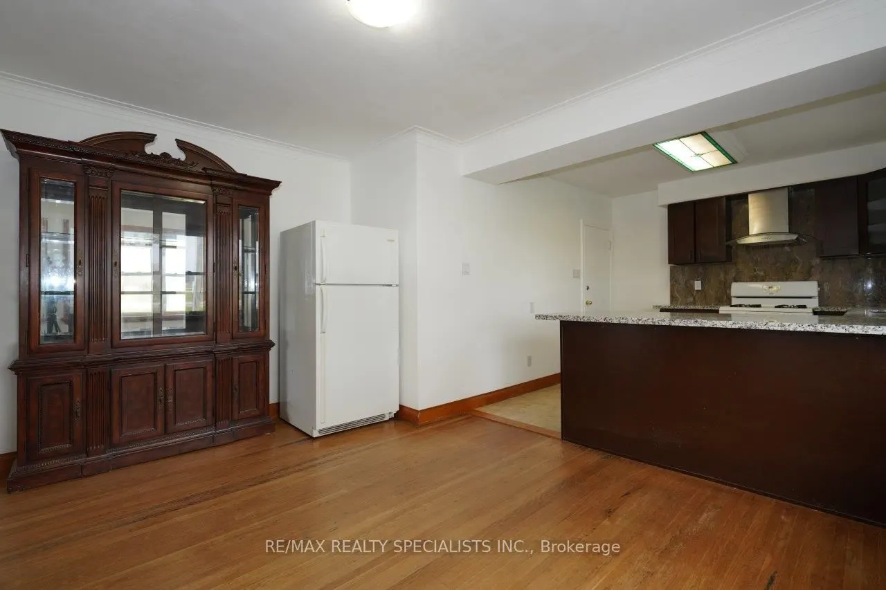17 Gormley Road W