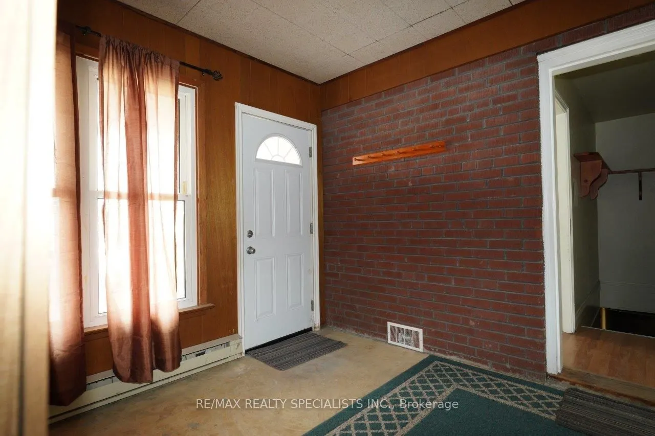 17 Gormley Road W