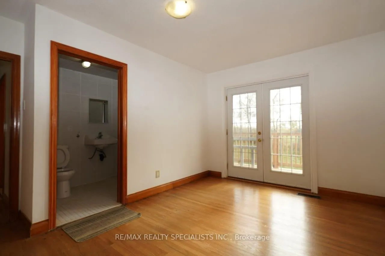 17 Gormley Road W