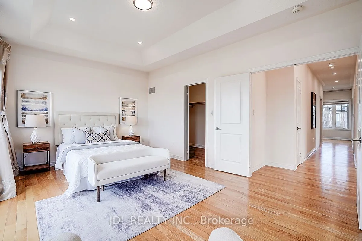 10 Caine Street
