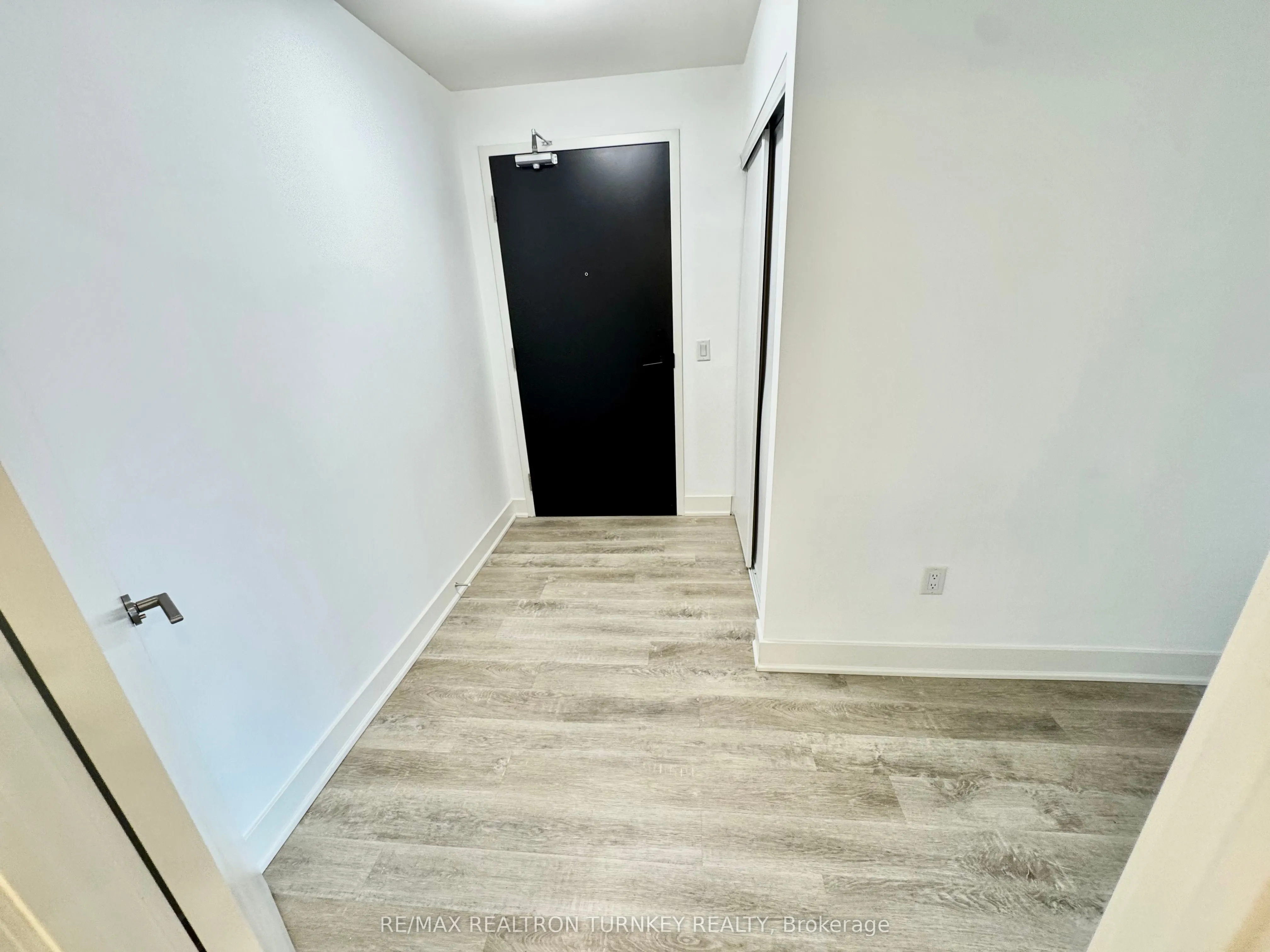 185 Deerfield Road, #018