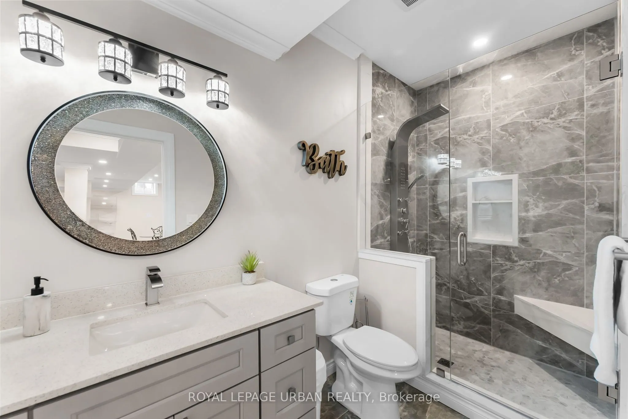 15 Country Club Crescent
