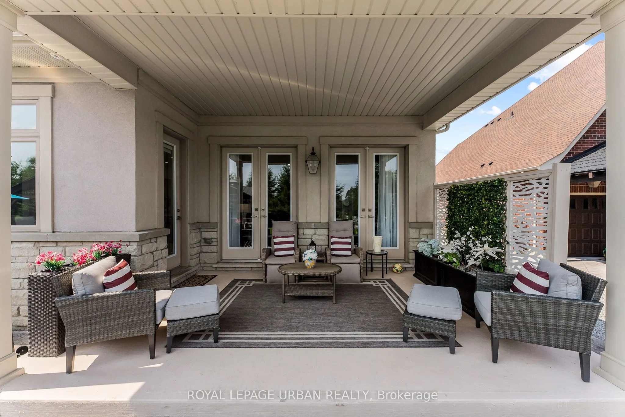 15 Country Club Crescent