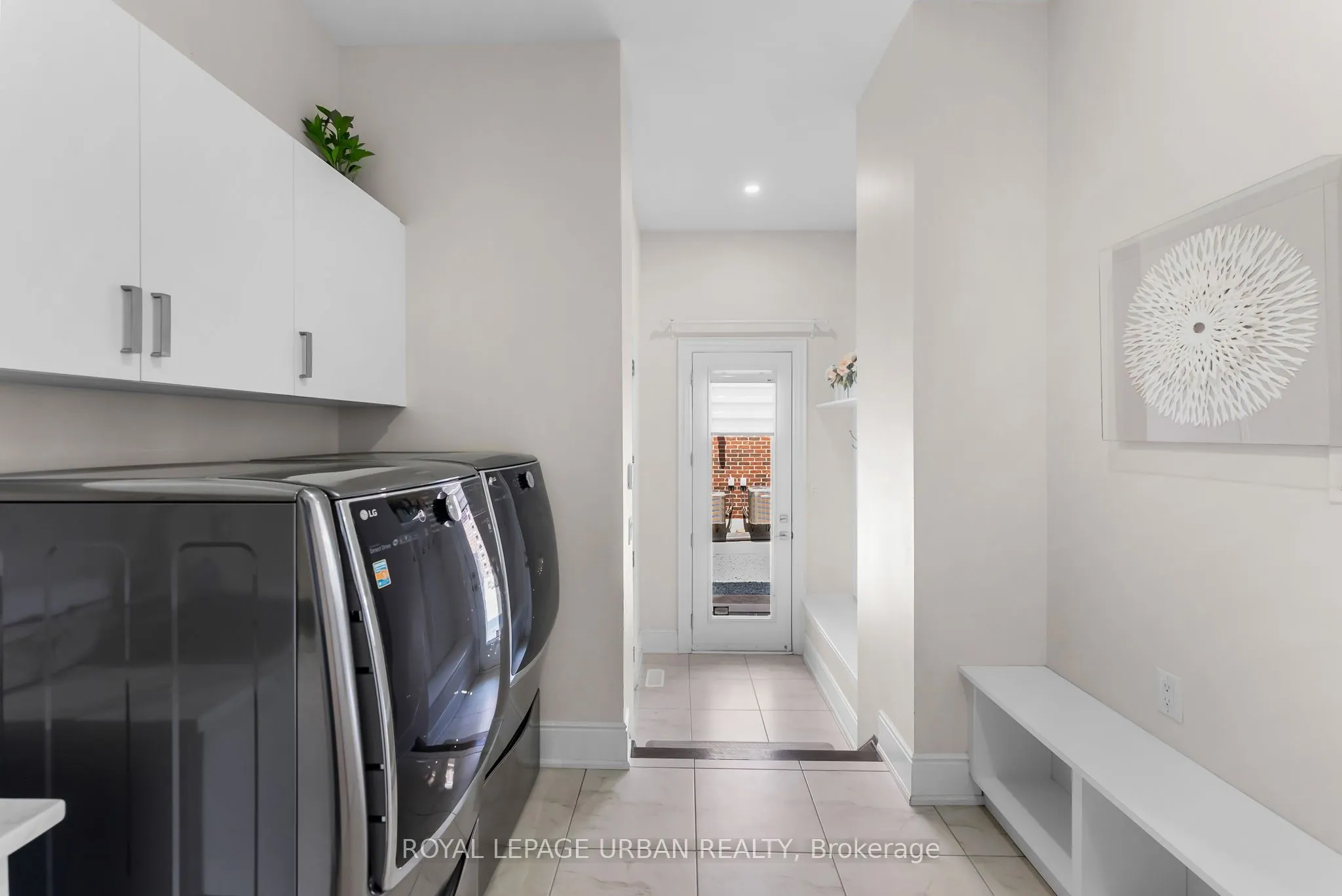15 Country Club Crescent