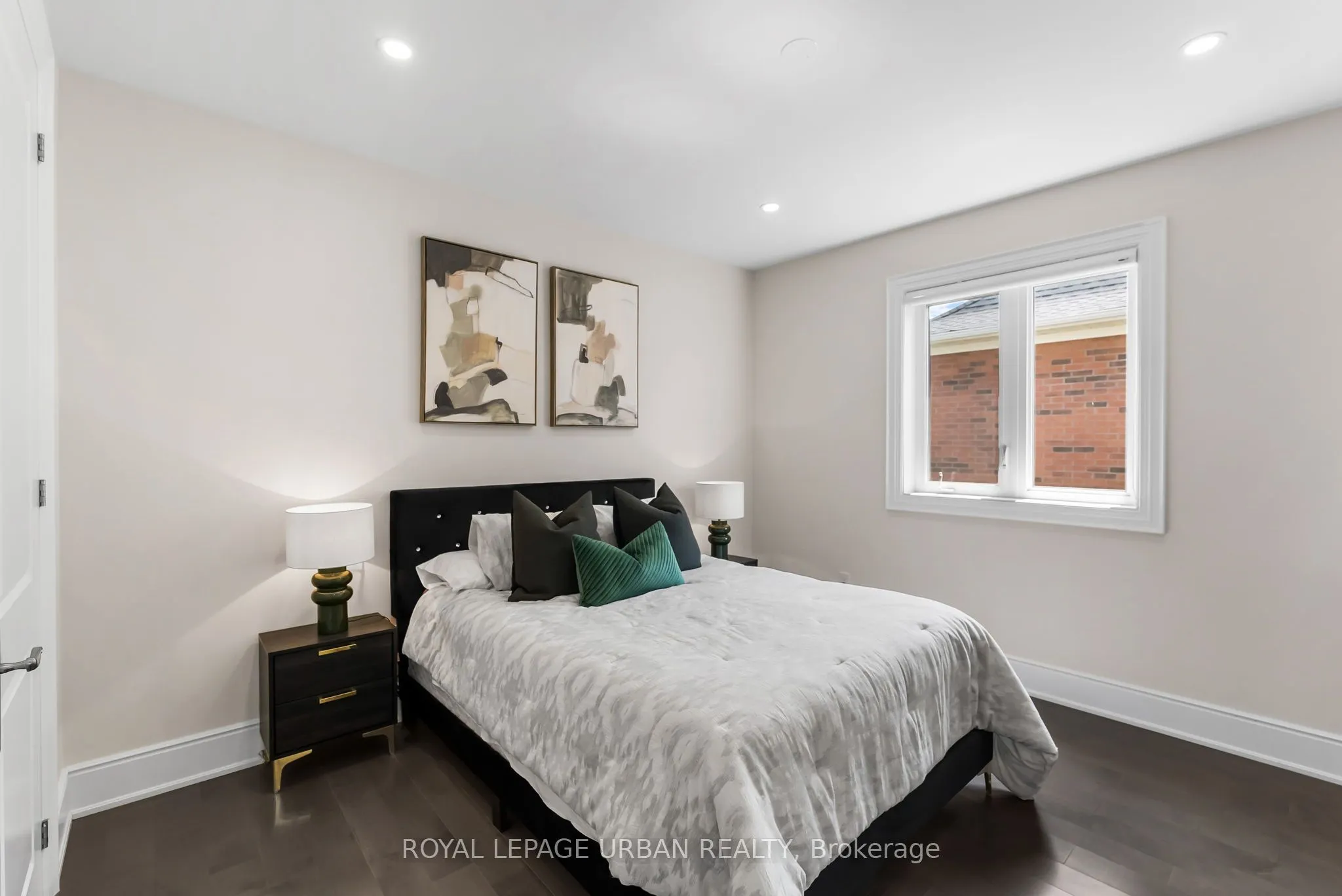 15 Country Club Crescent