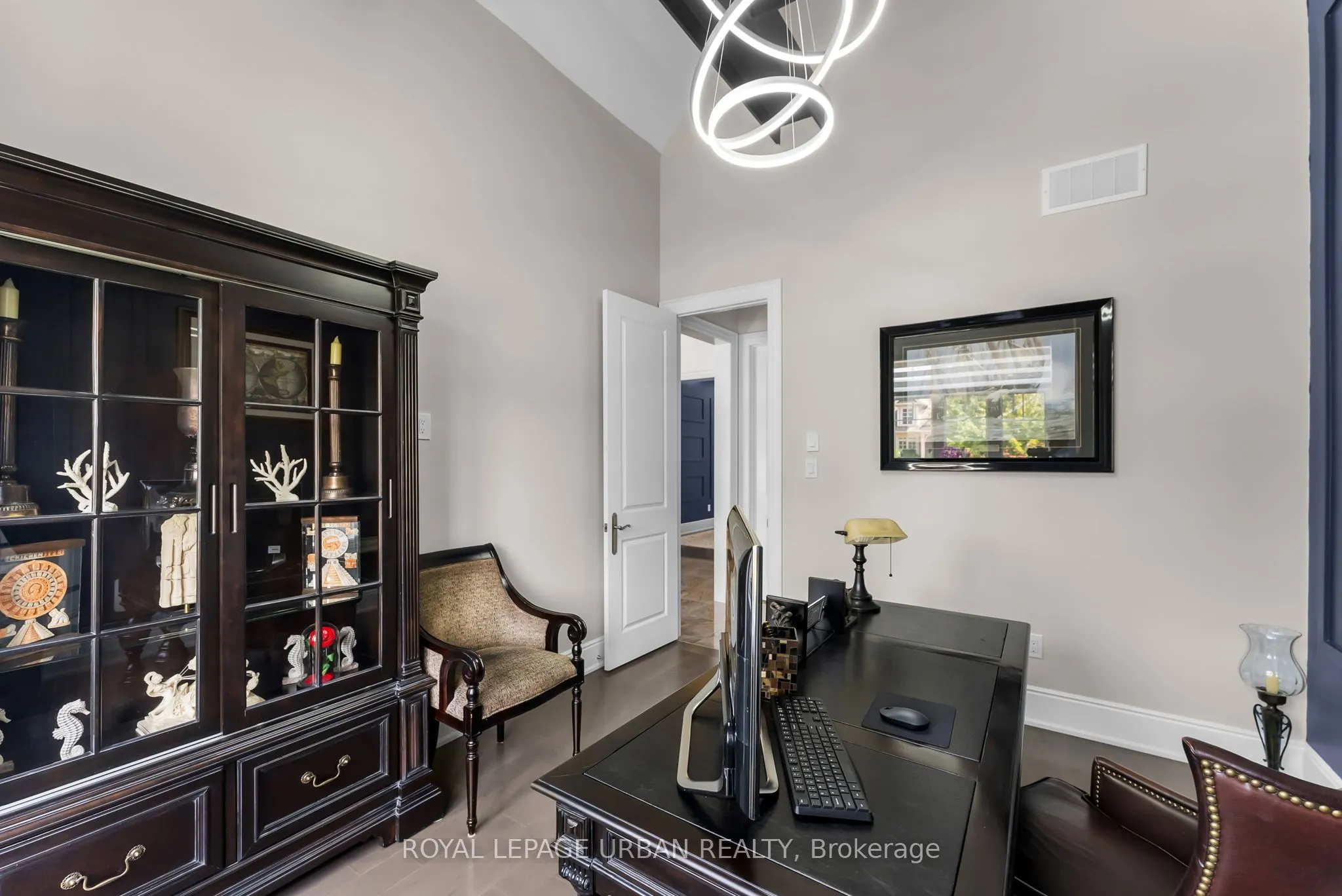 15 Country Club Crescent