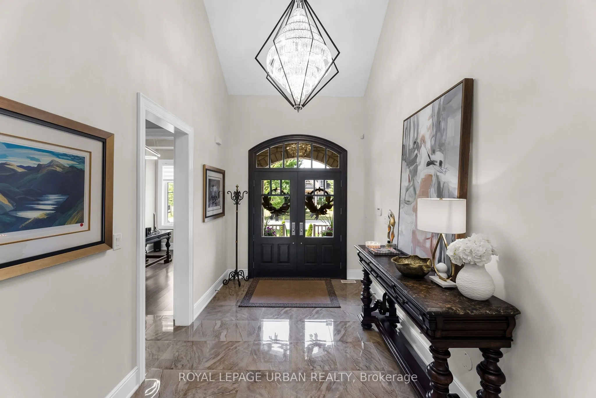 15 Country Club Crescent