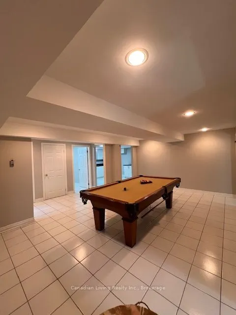73 Coon's Road