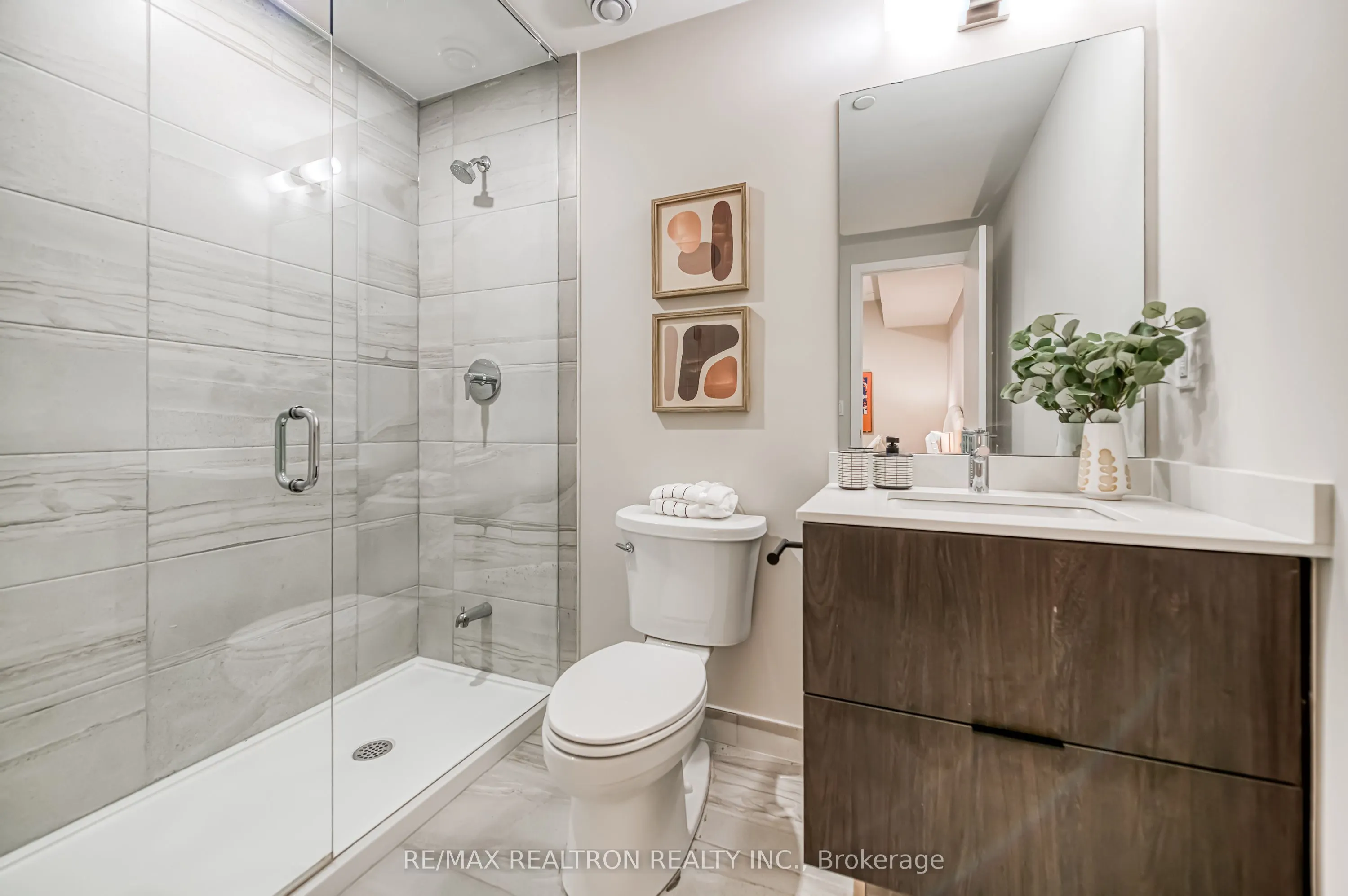 7 Steckley House Lane, #616