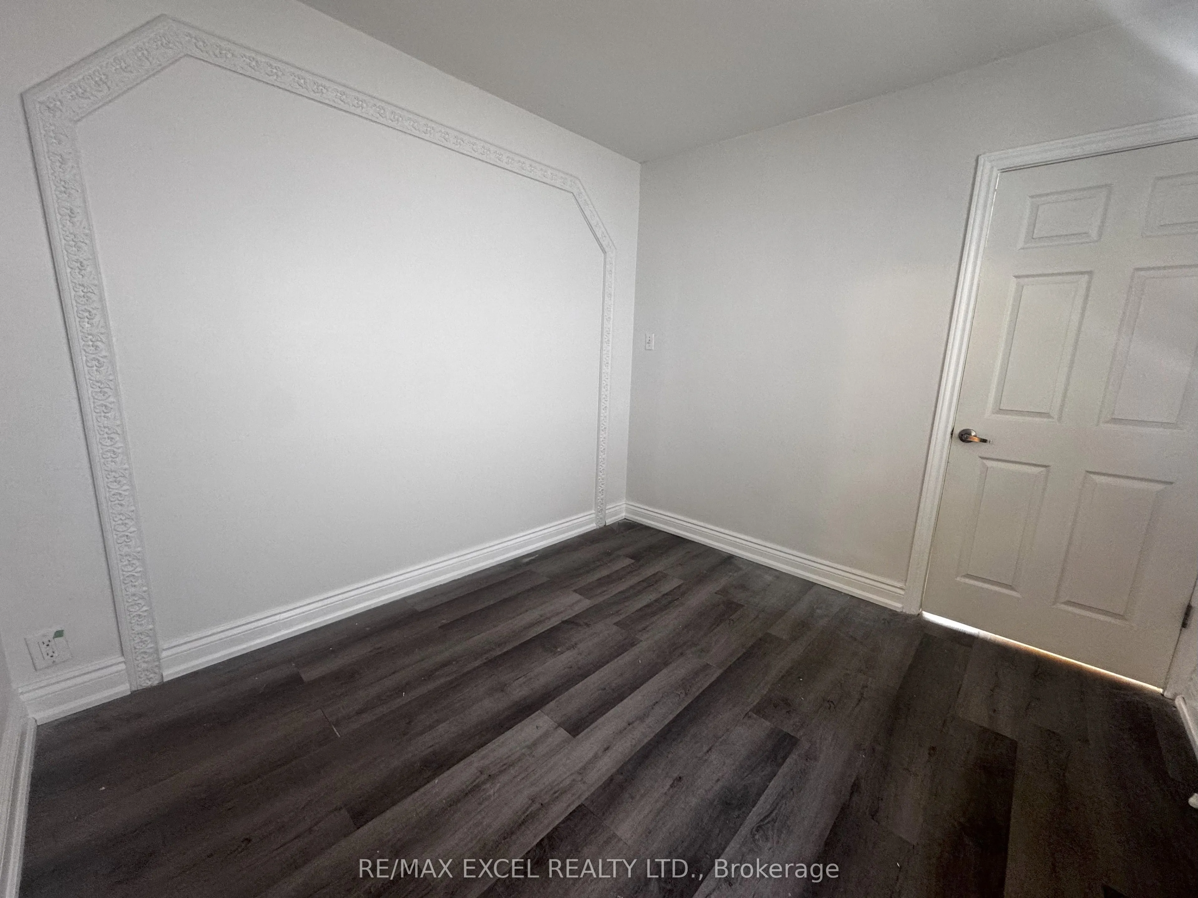 9961 Yonge Street, #Upper Level