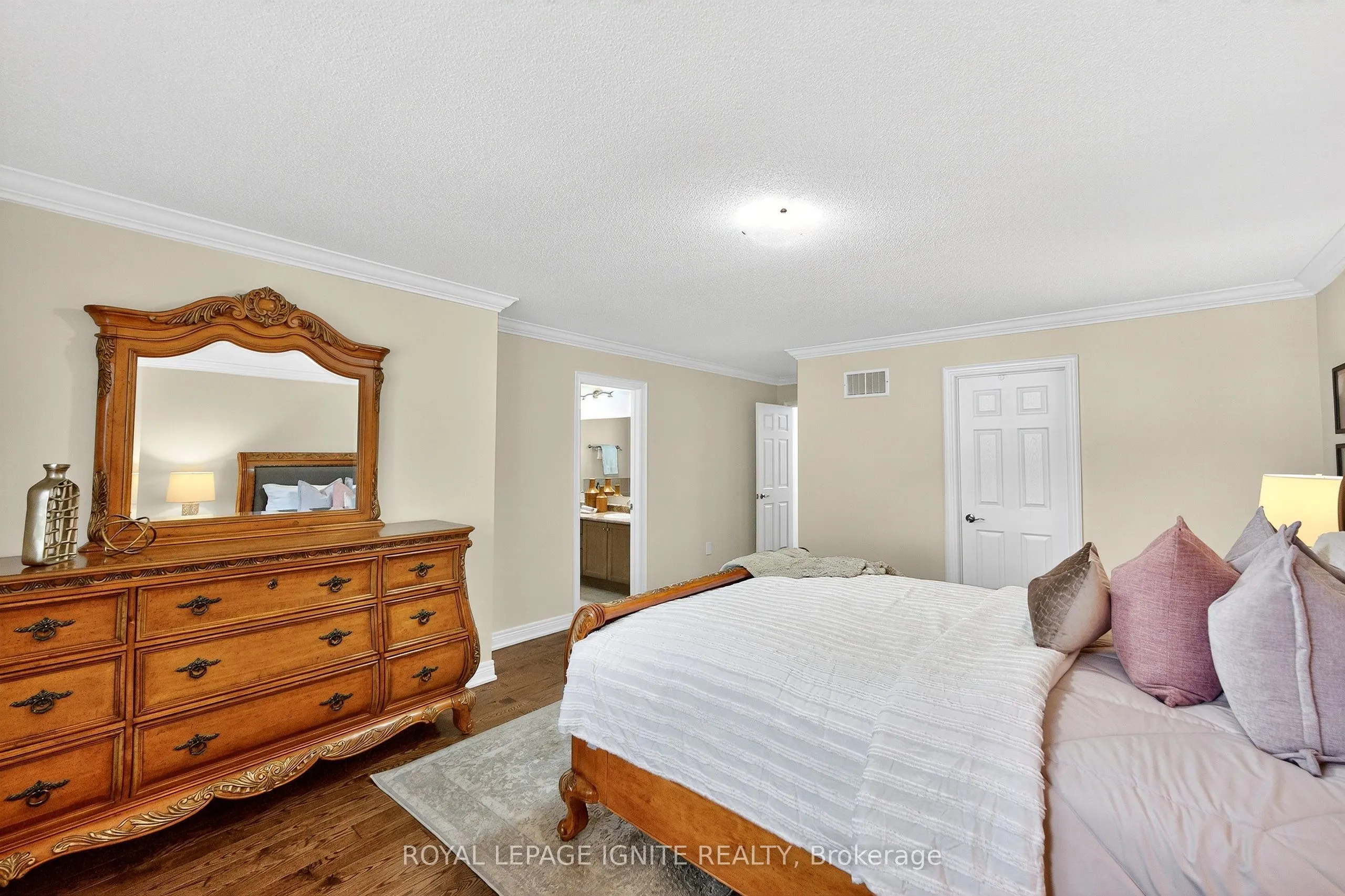 95 Chelsea Crescent
