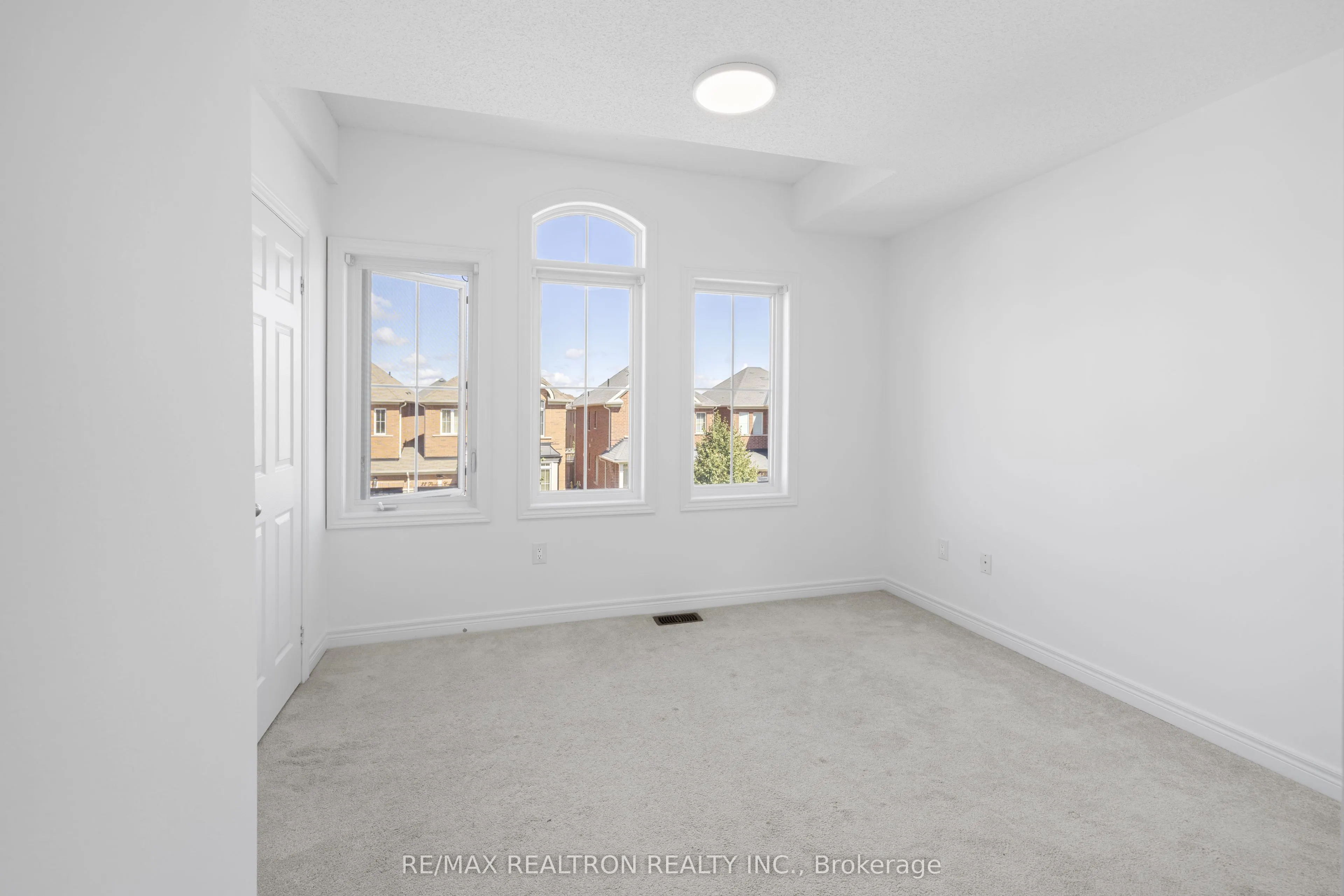 23 Pavlova Crescent
