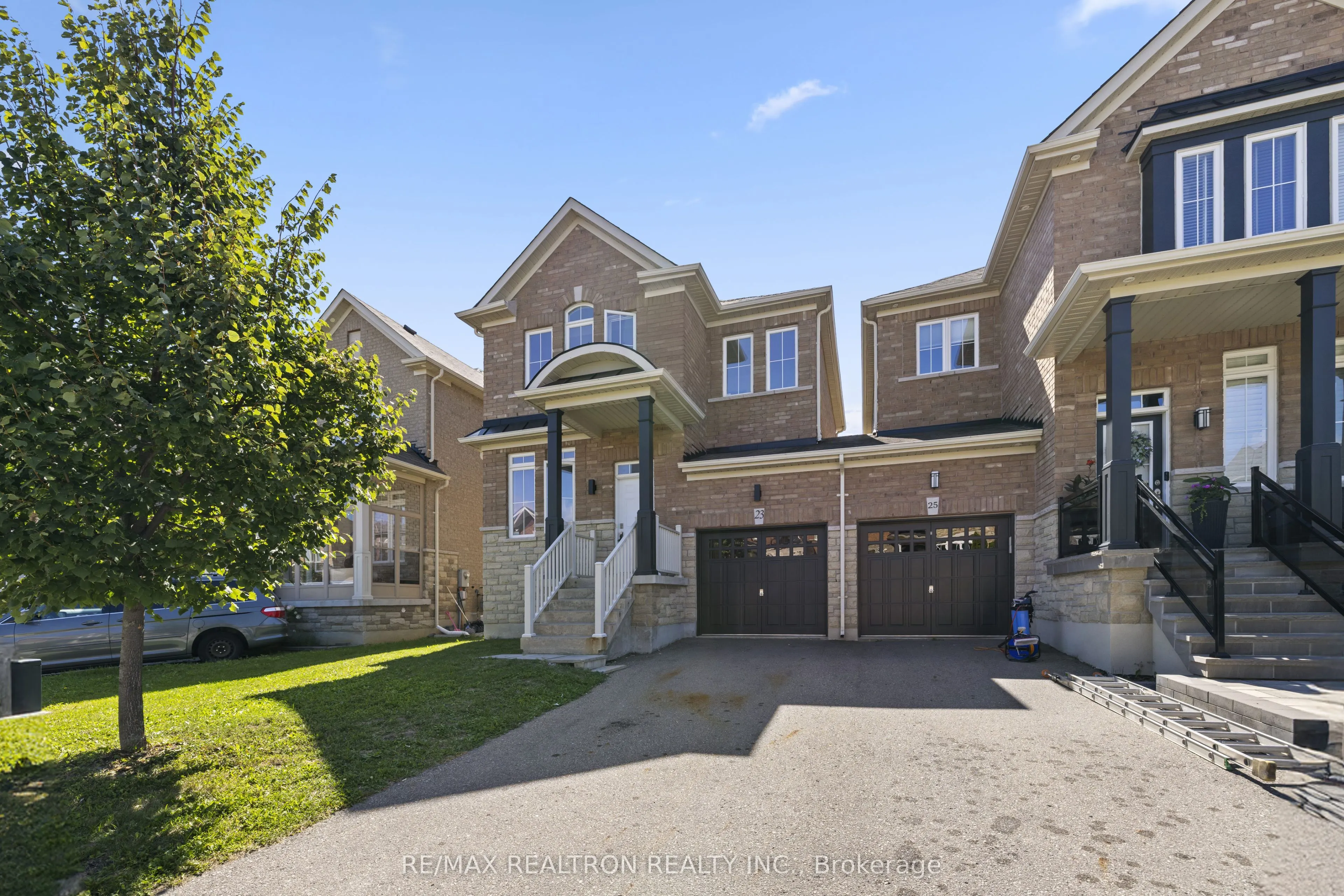 23 Pavlova Crescent