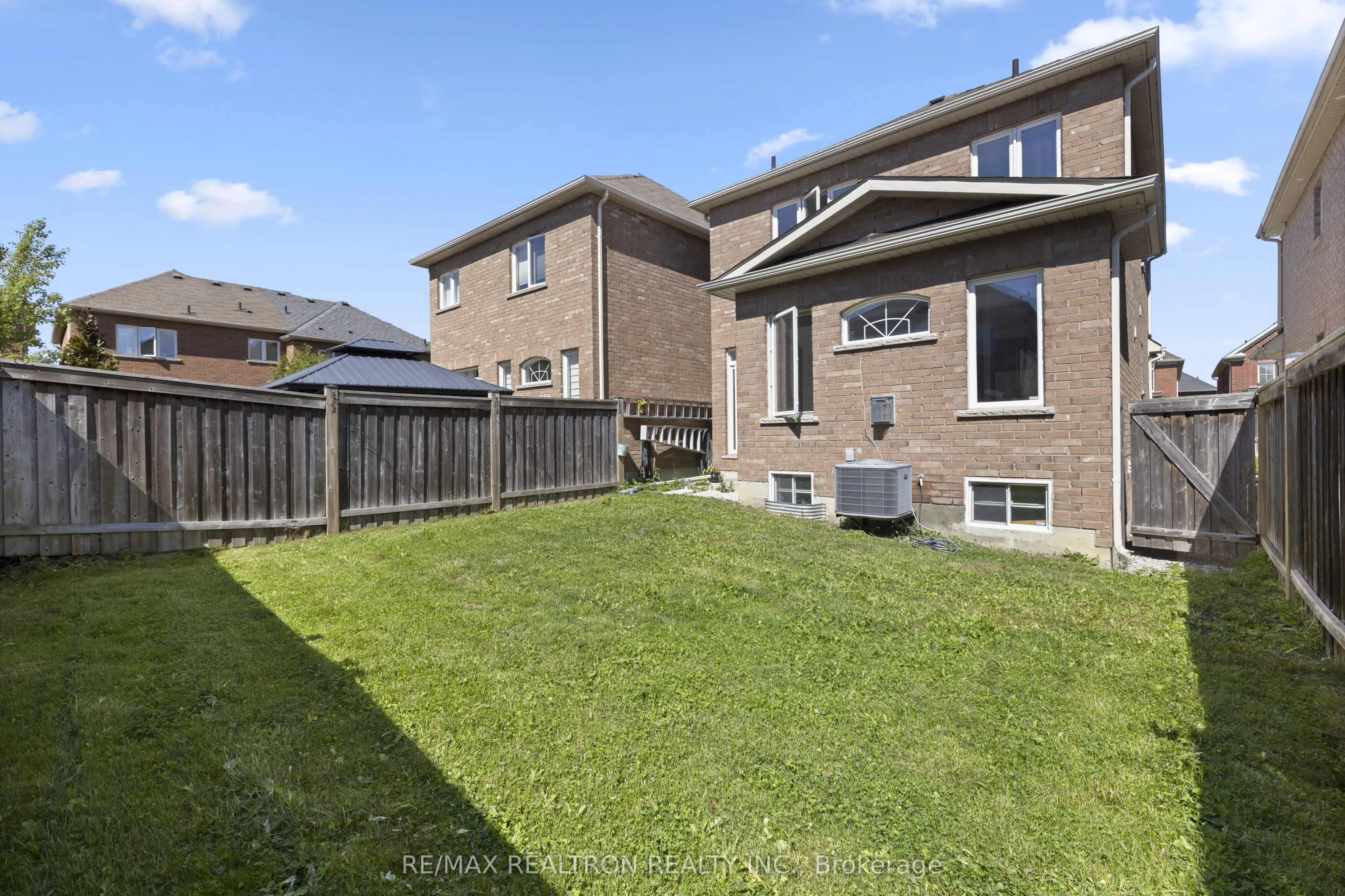 23 Pavlova Crescent