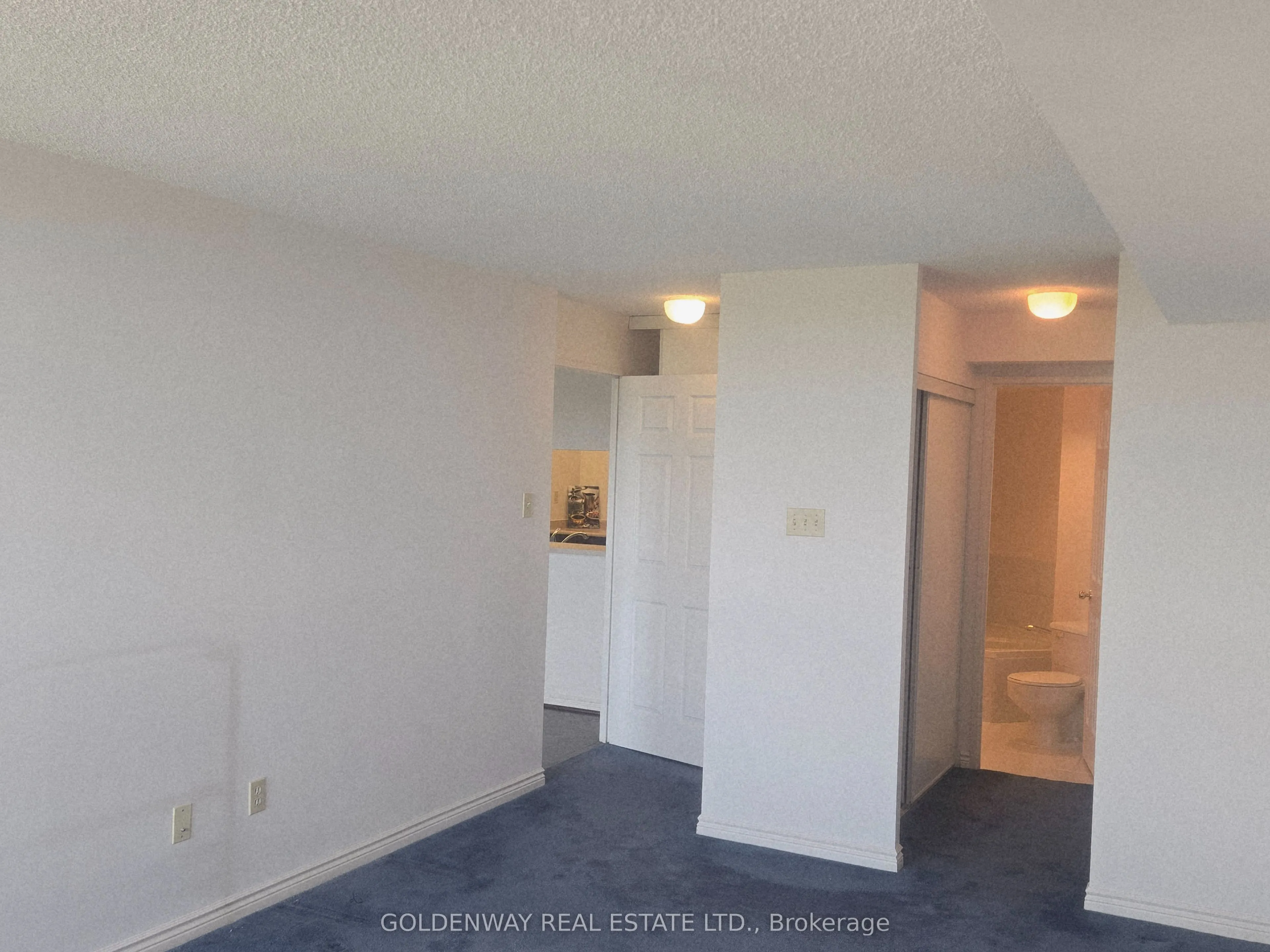 7300 Yonge Street, #1012