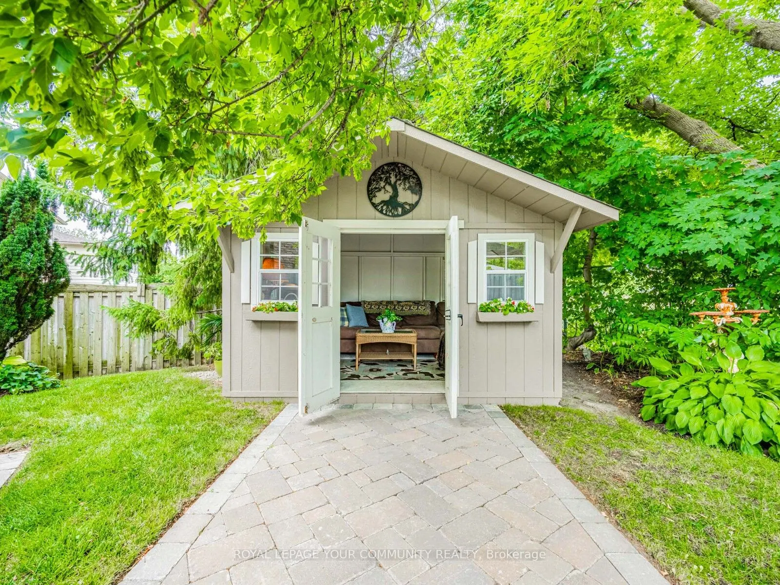10 Banquo Road