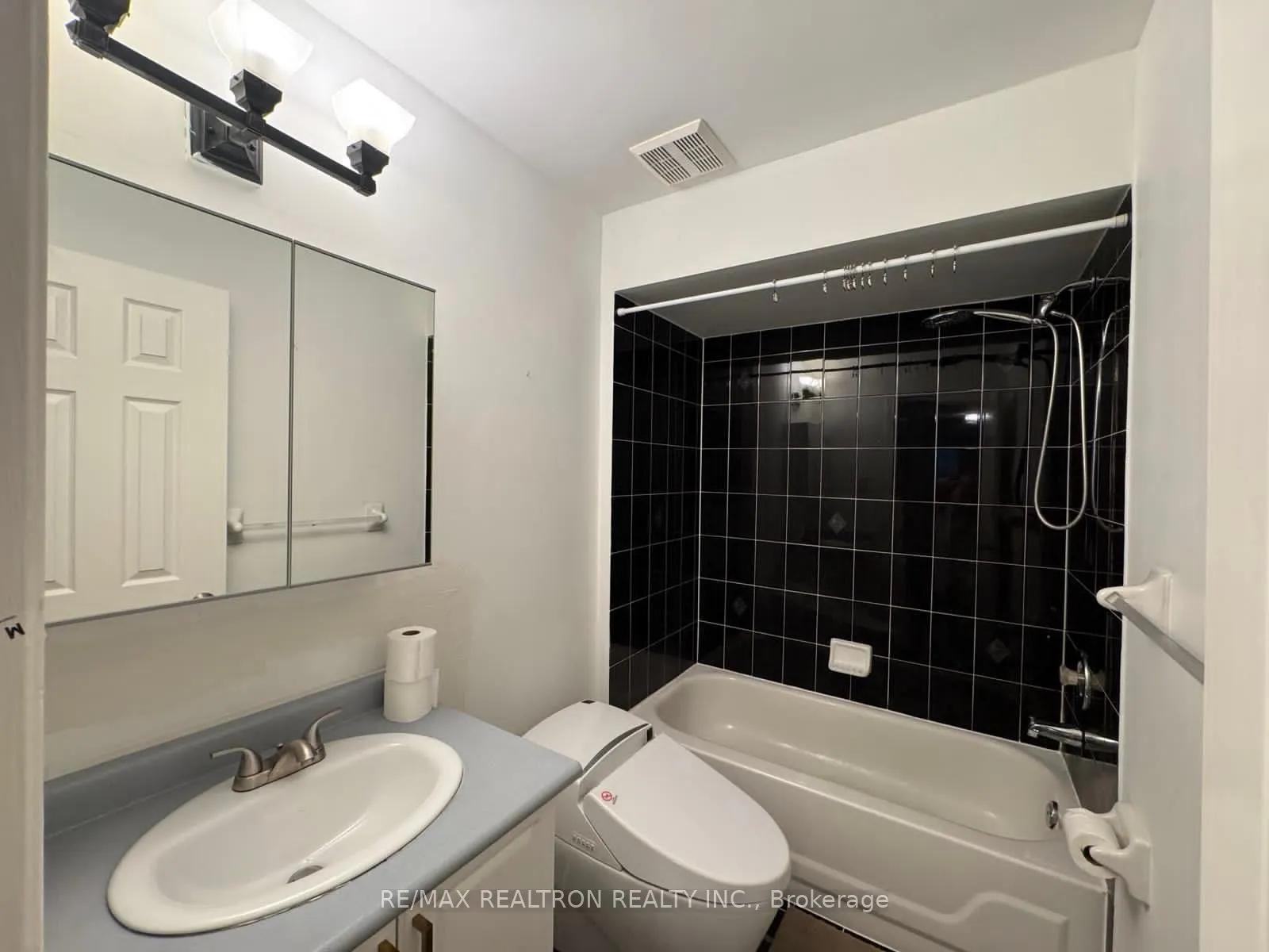 73 Lento Court