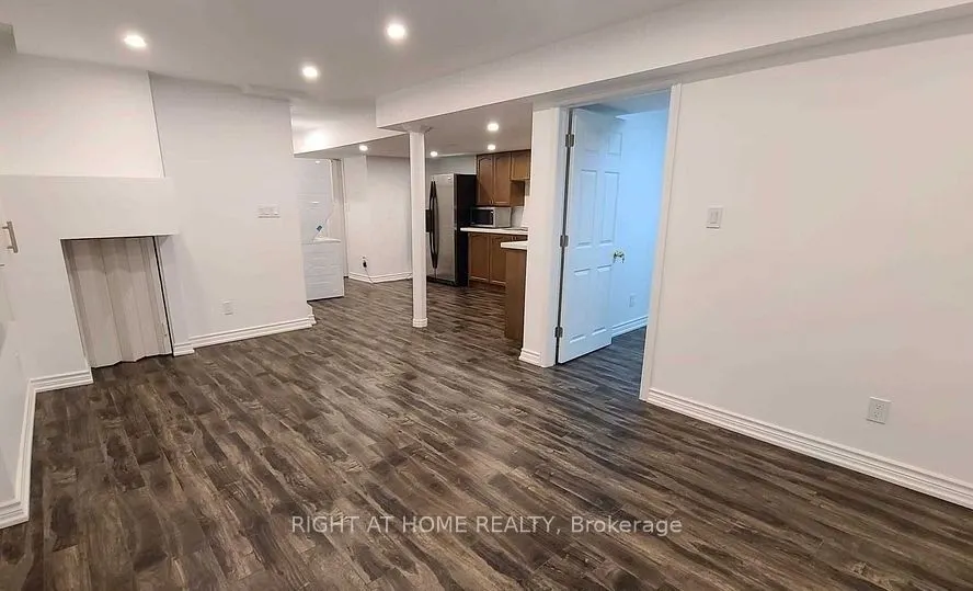 87 Cabin Trail Crescent, #Lower