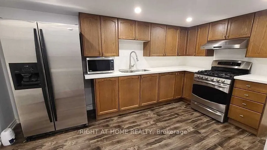 87 Cabin Trail Crescent, #Lower