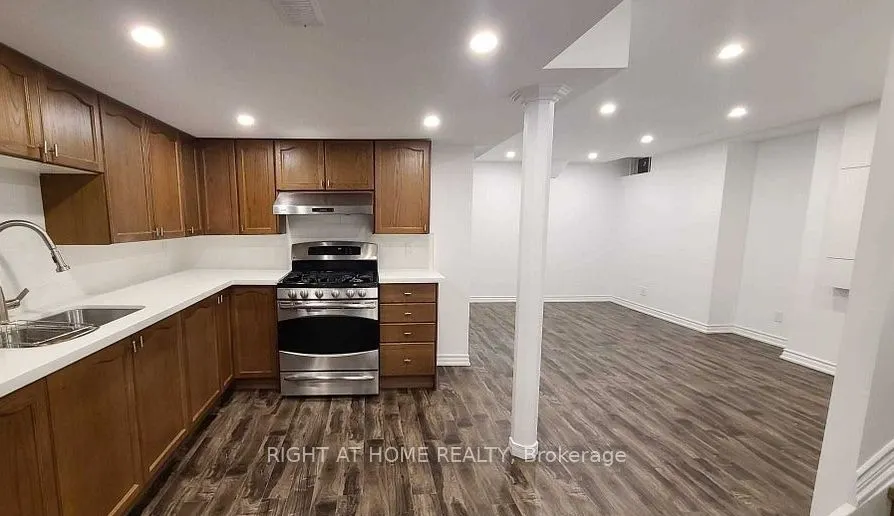 87 Cabin Trail Crescent, #Lower